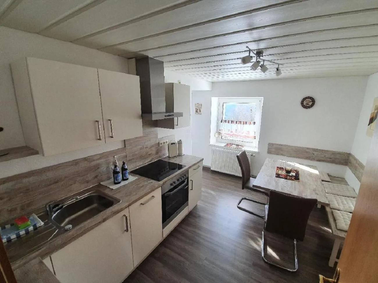 Kitchen or kitchenette in Ferienwohnung Dersch