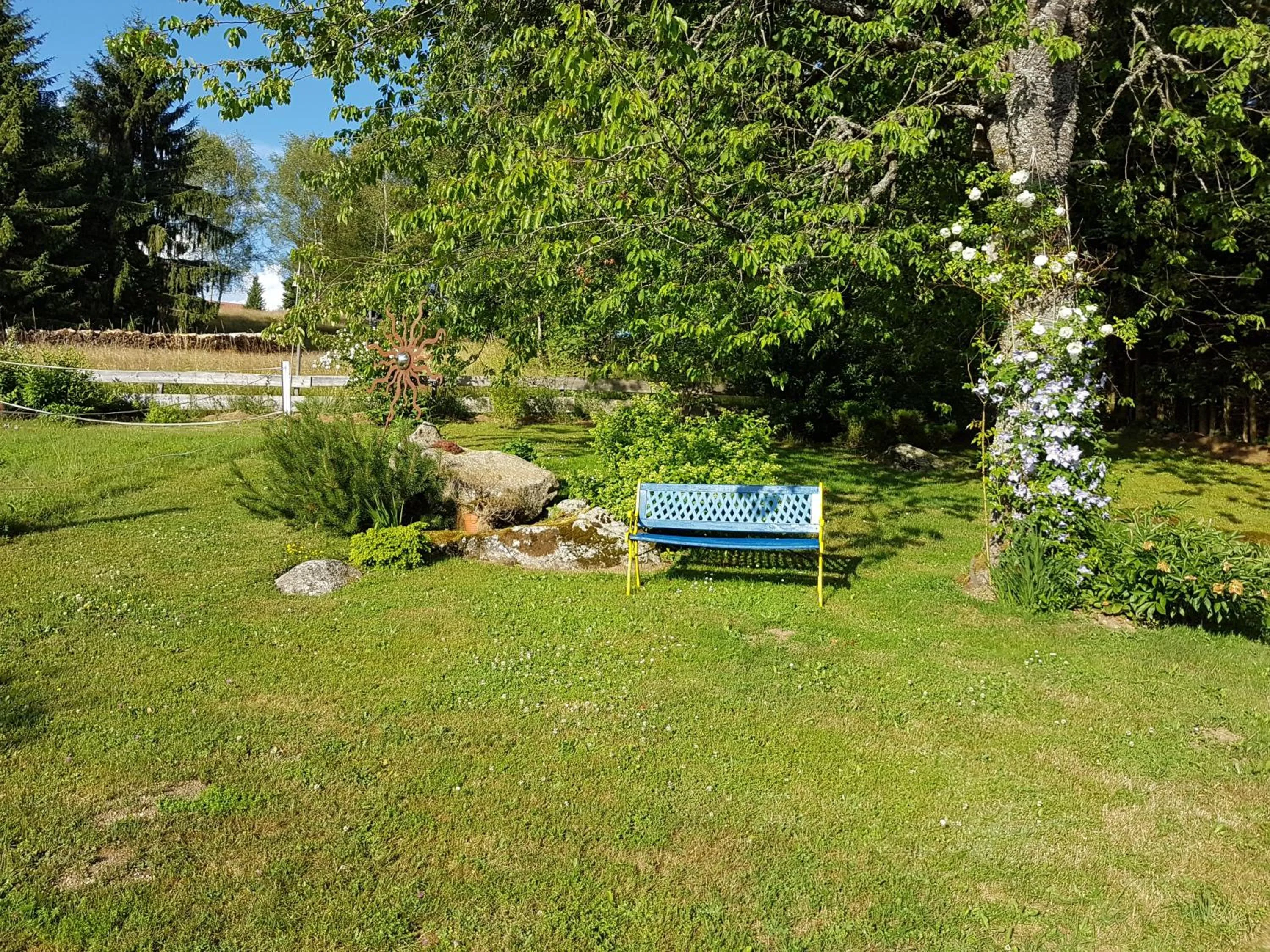 Garden in Ferienwohnung Dersch