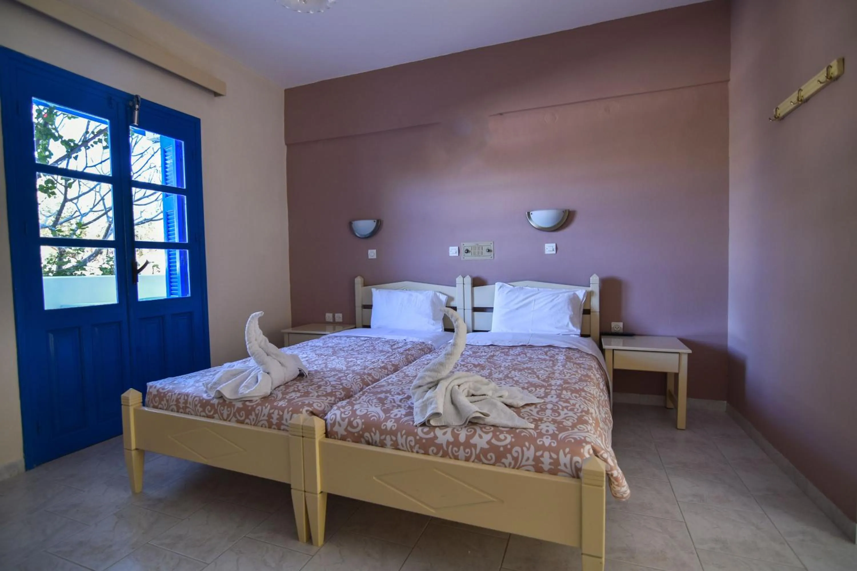 Bed in Vardes Hotel Studios