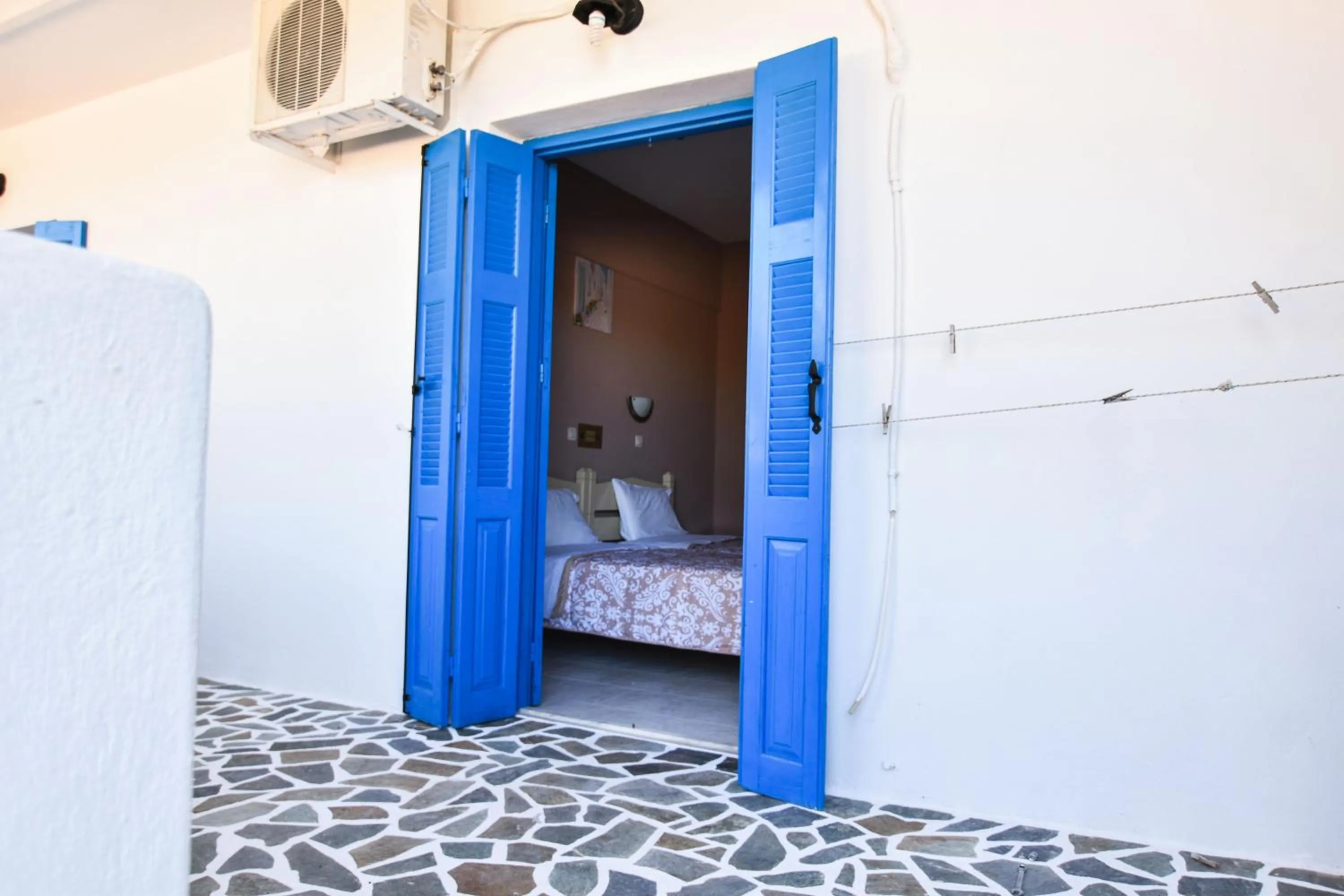 Bed in Vardes Hotel Studios