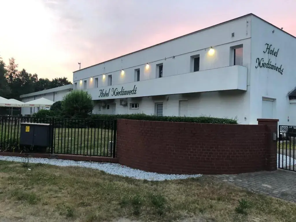 Hotel Niedźwiedź Hotel Niedźwiedź