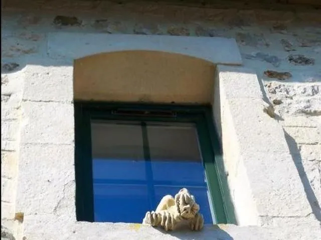 Decorative detail in La Mare aux 3 Diables