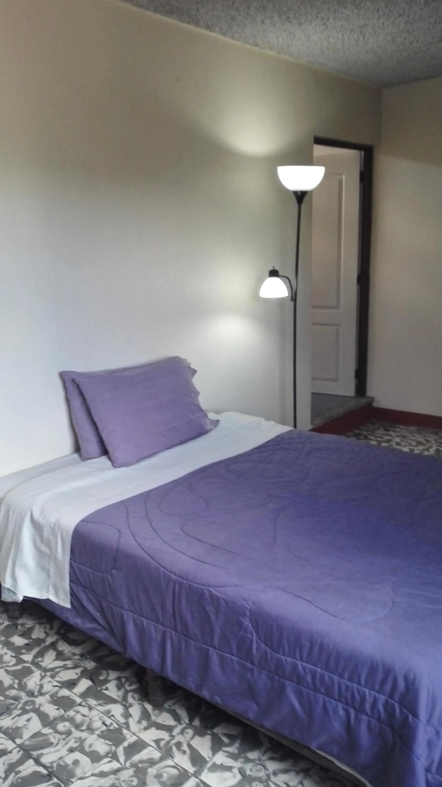 Bed in Hotel Chalet
