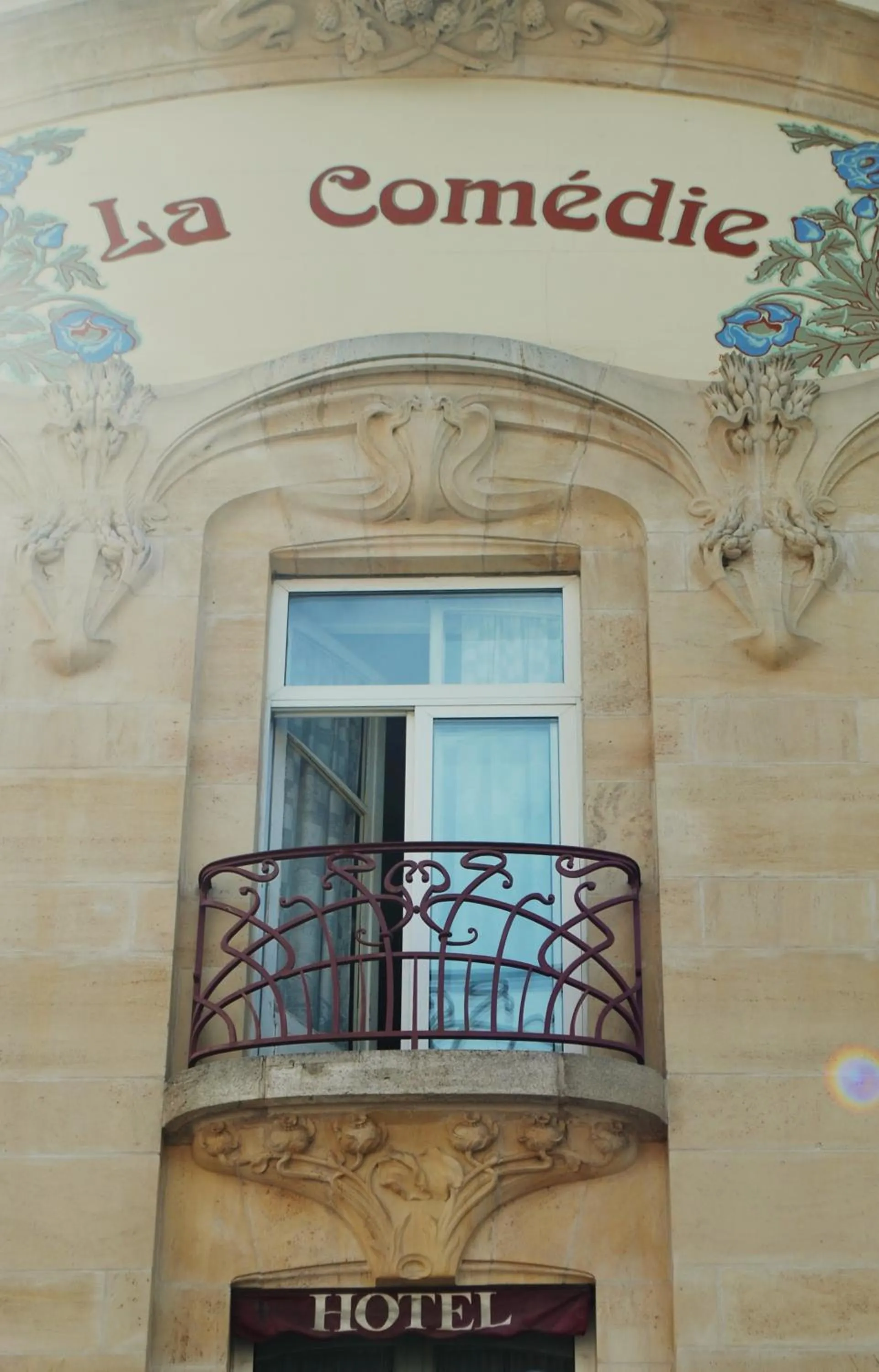 Facade/entrance in Hôtel La Villa Lorraine