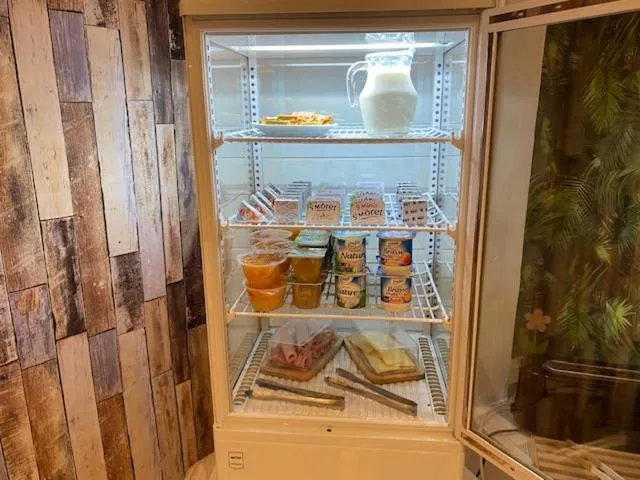 Breakfast in Hôtel La Villa Lorraine