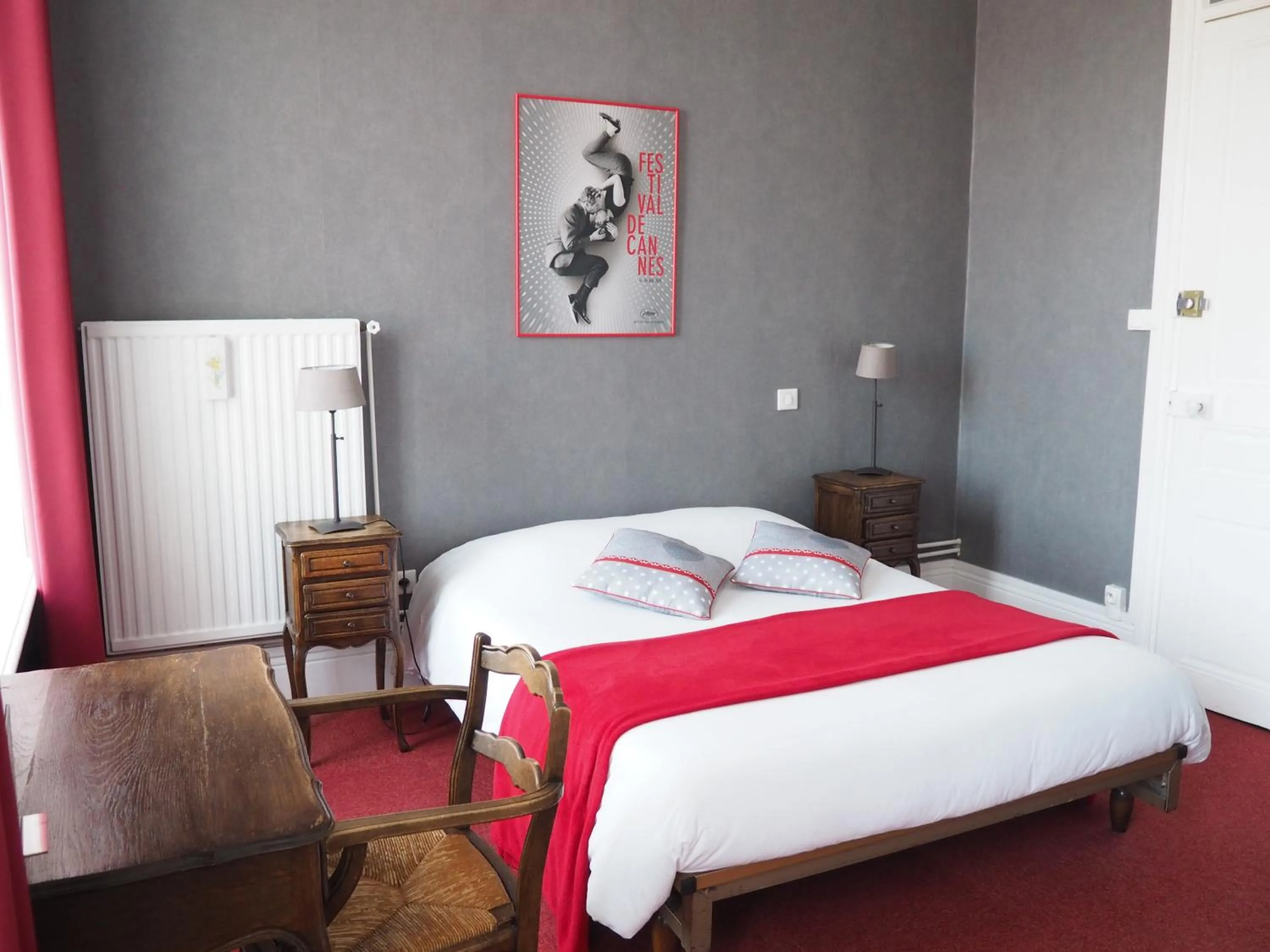Photo of the whole room, Bed in Hôtel La Villa Lorraine