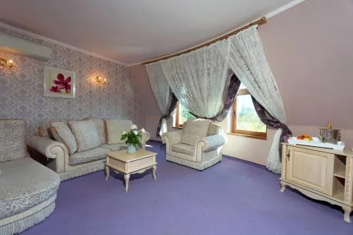 Kristel Hotel