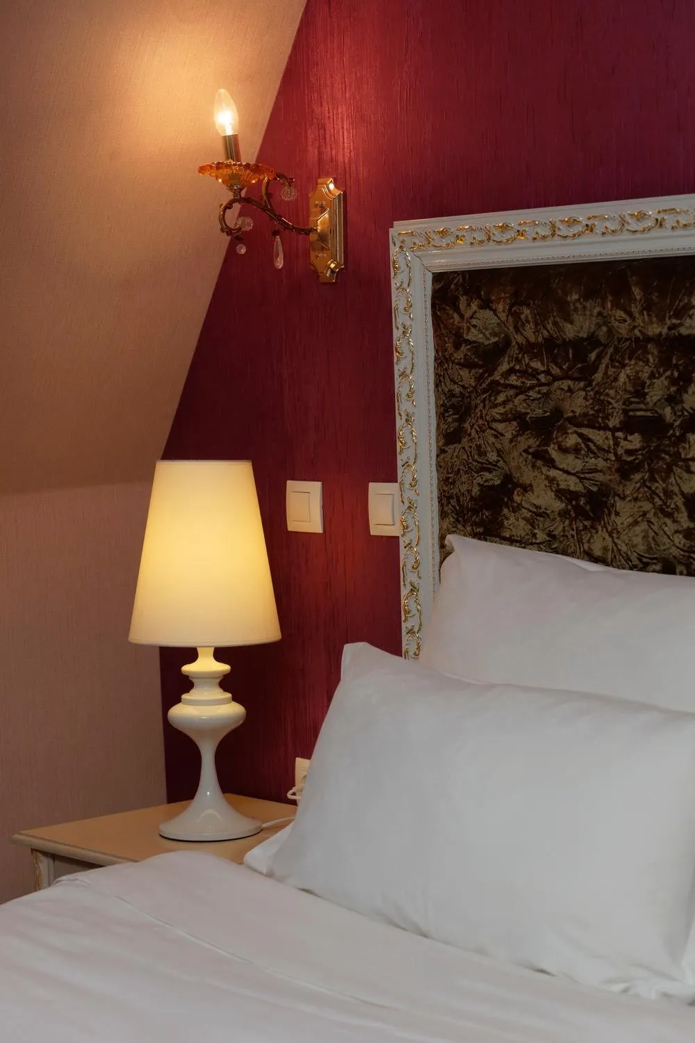 Photo of the whole room, Bed in Kristel Hotel