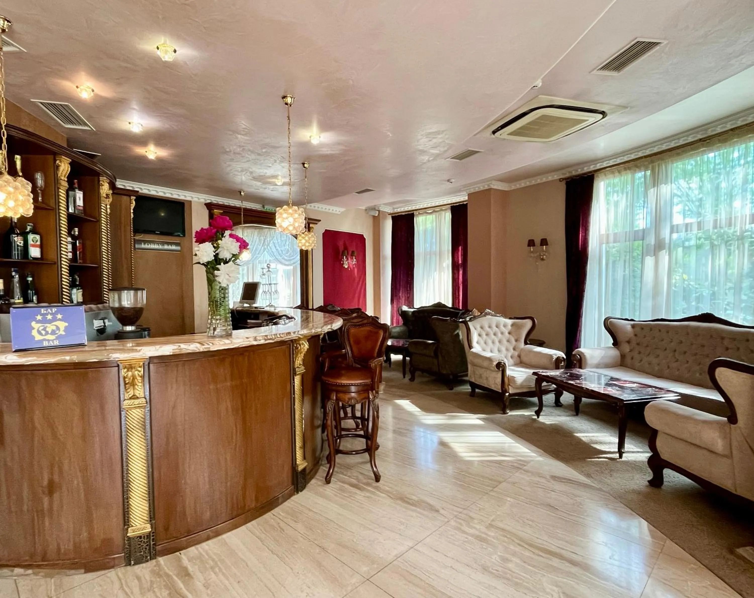 Lounge or bar in Kristel Hotel