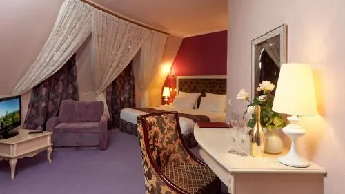 Kristel Hotel