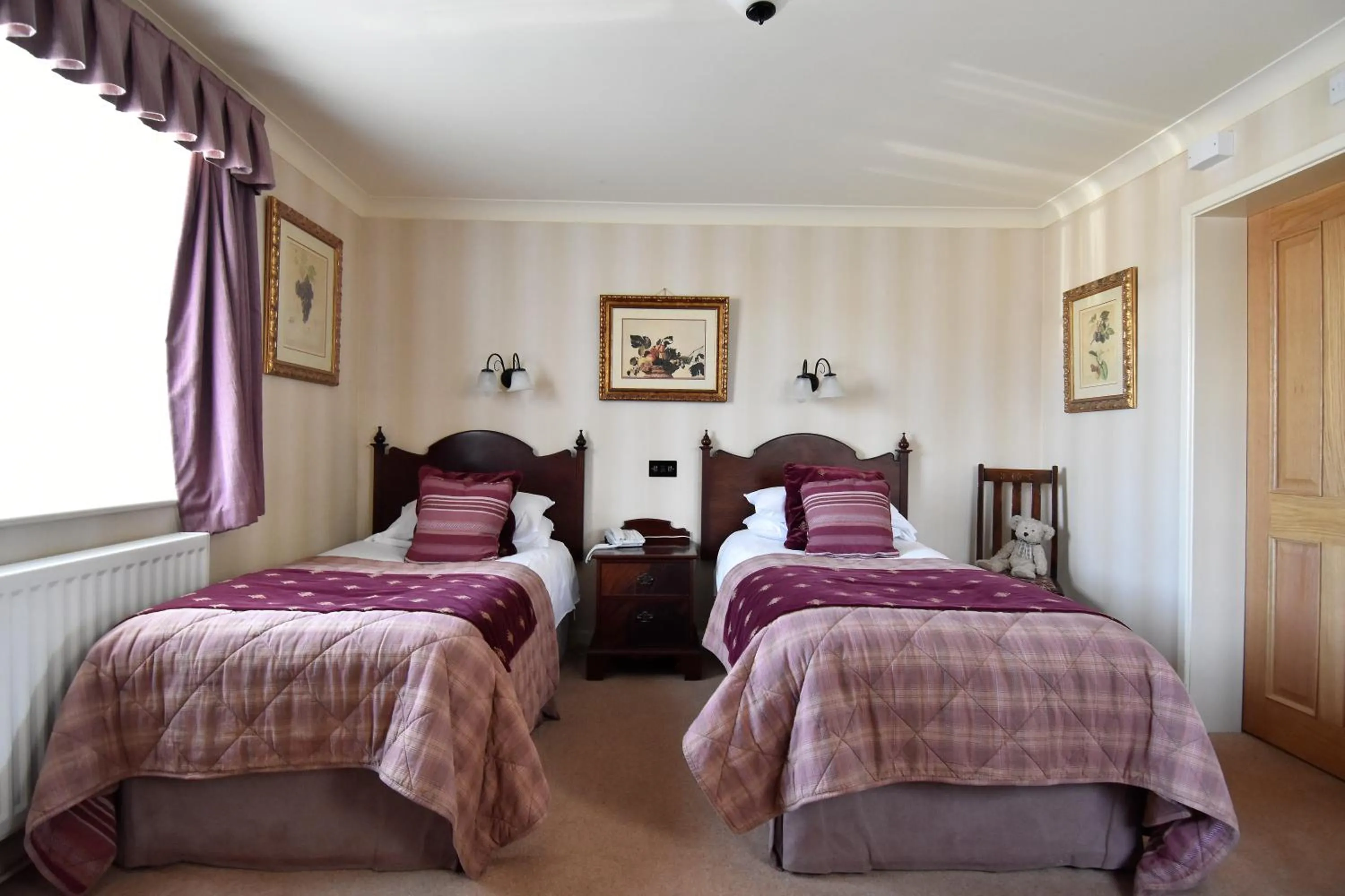 Twin Room in The Old Black Lion