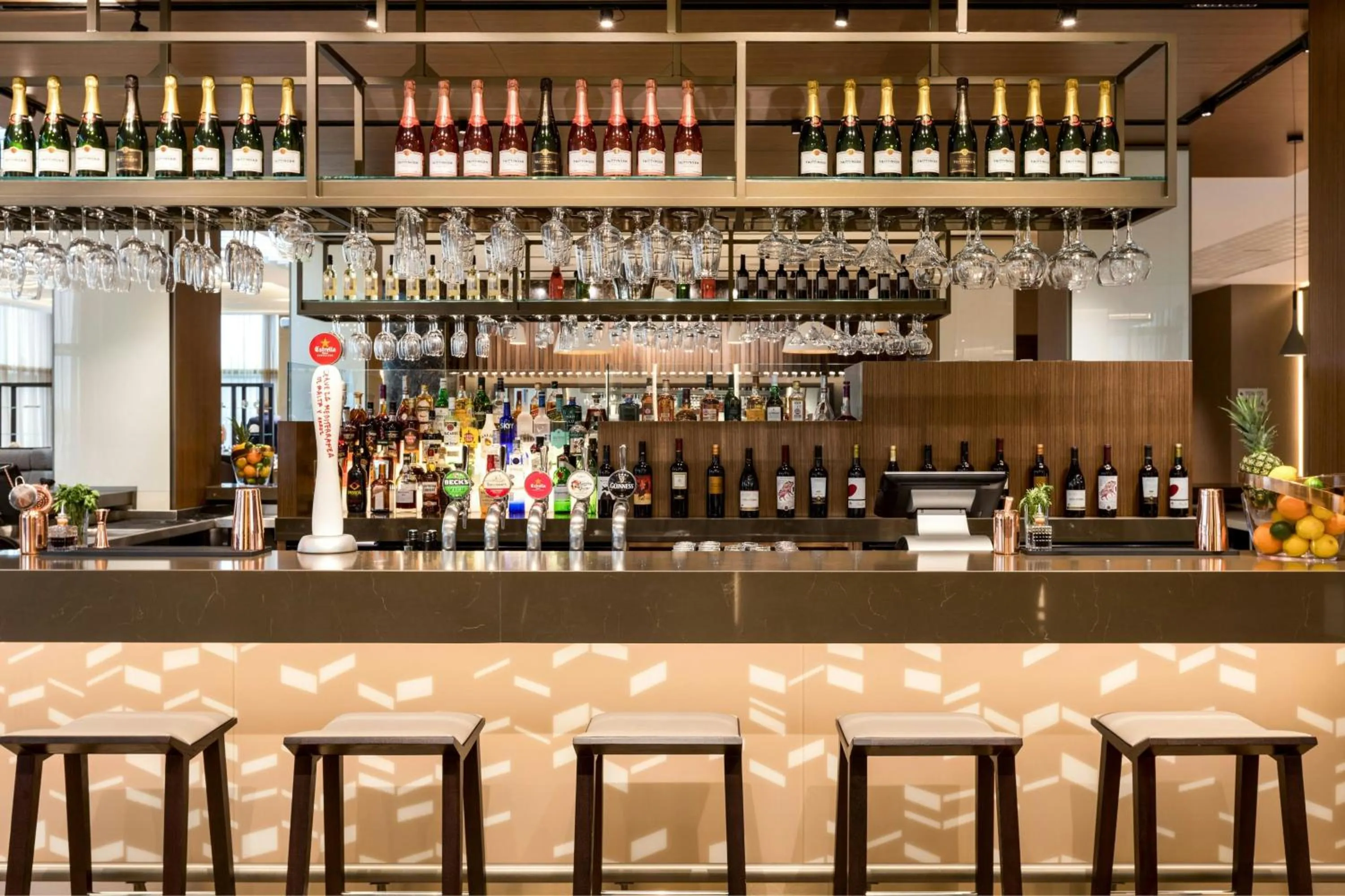 Lounge or bar in AC Hotel by Marriott Belfast