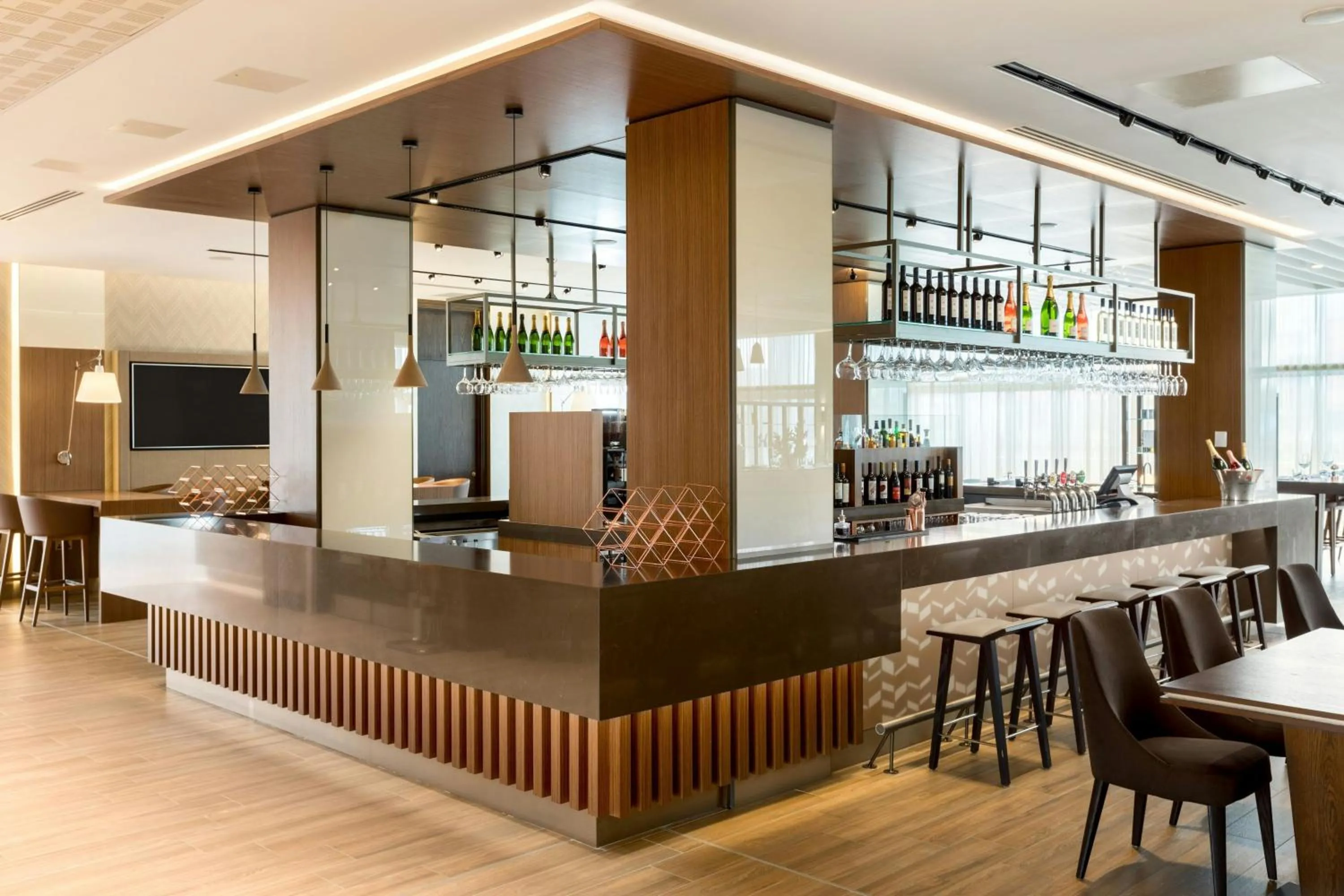 Lounge or bar in AC Hotel by Marriott Belfast