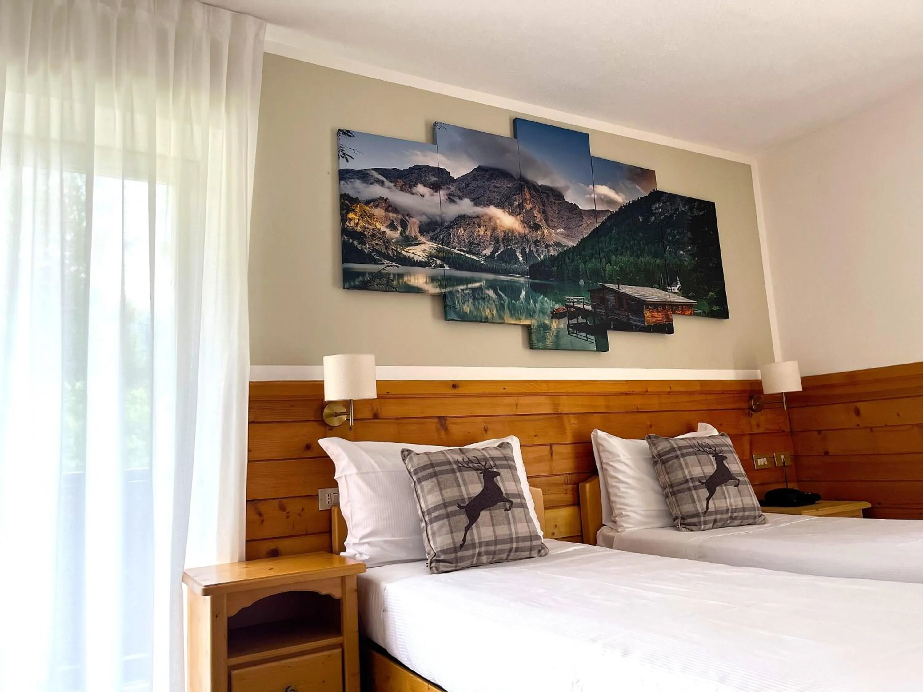 Bed in Hotel Rododendro Val di Fassa