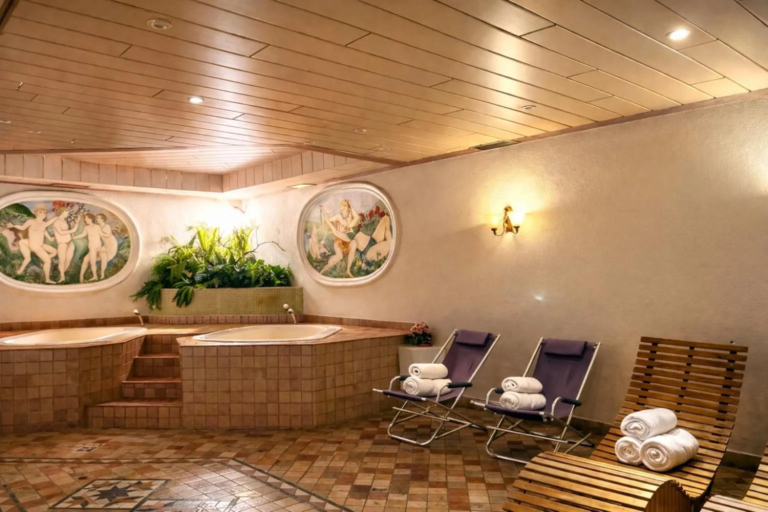 Spa and wellness centre/facilities in Hotel Rododendro Val di Fassa