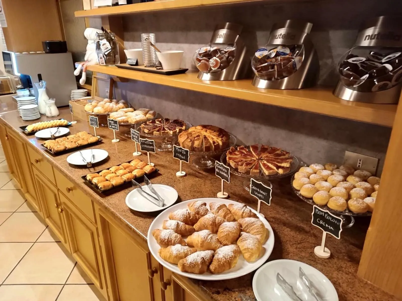 Food and drinks in Hotel Rododendro Val di Fassa