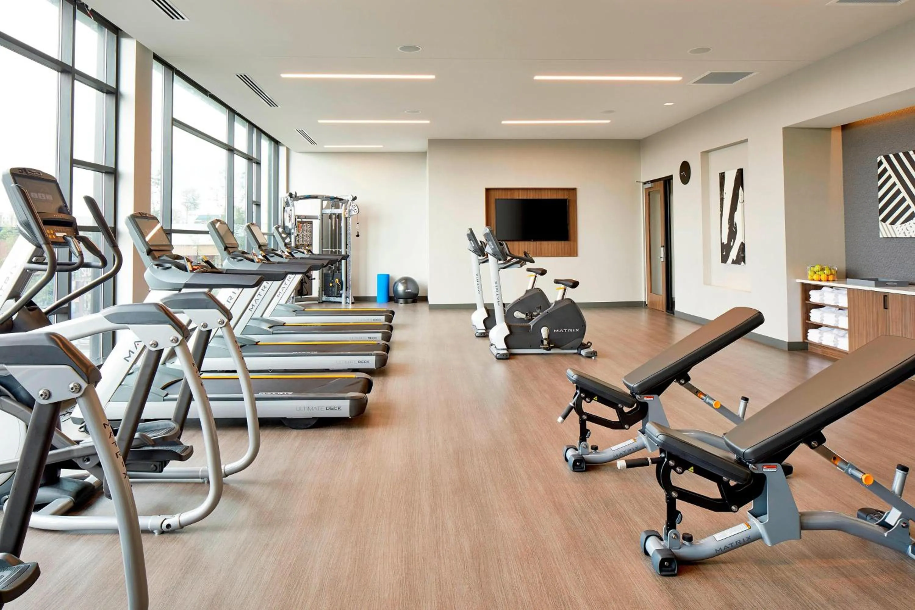 Fitness centre/facilities in AC Hotel by Marriott Cleveland Beachwood