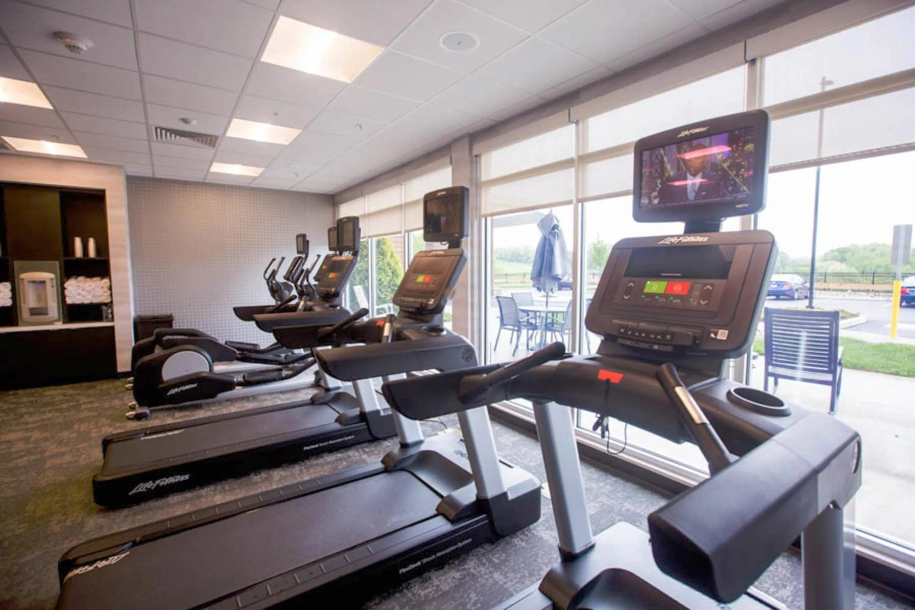 Fitness centre/facilities in Fairfield Inn & Suites by Marriott Philadelphia Broomall/Newtown Square