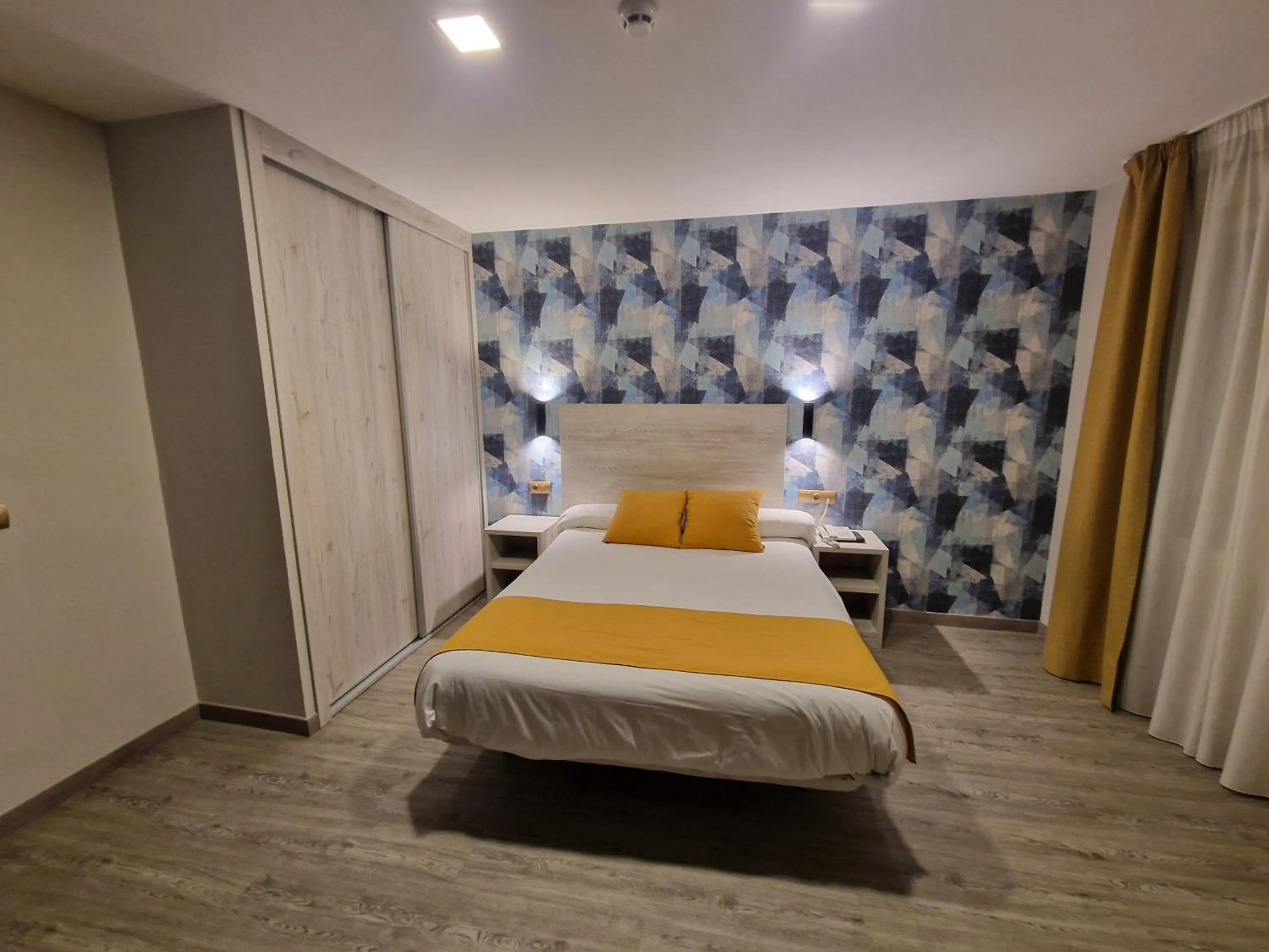 Bed in Hotel La Duquesa