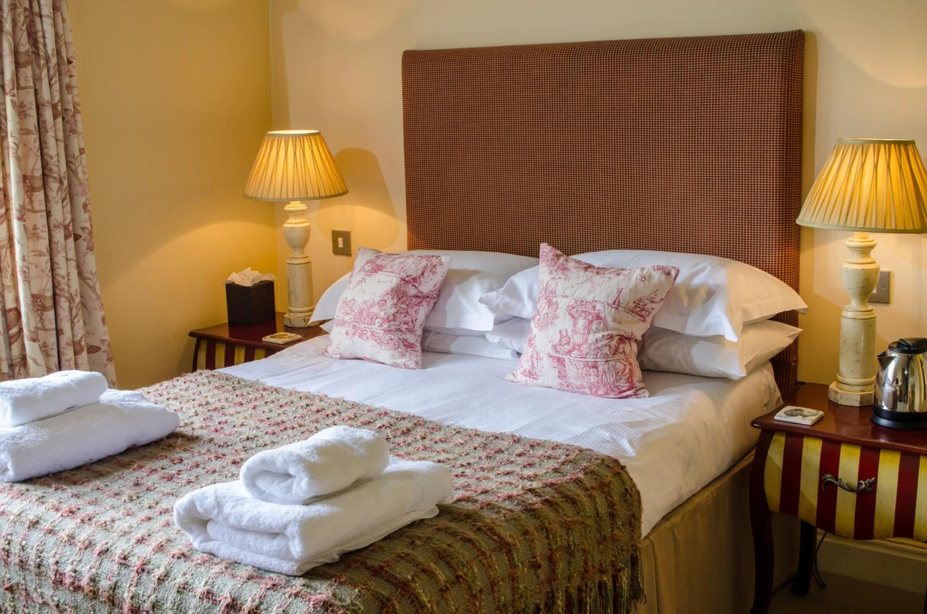 Bed in Eltermere Inn