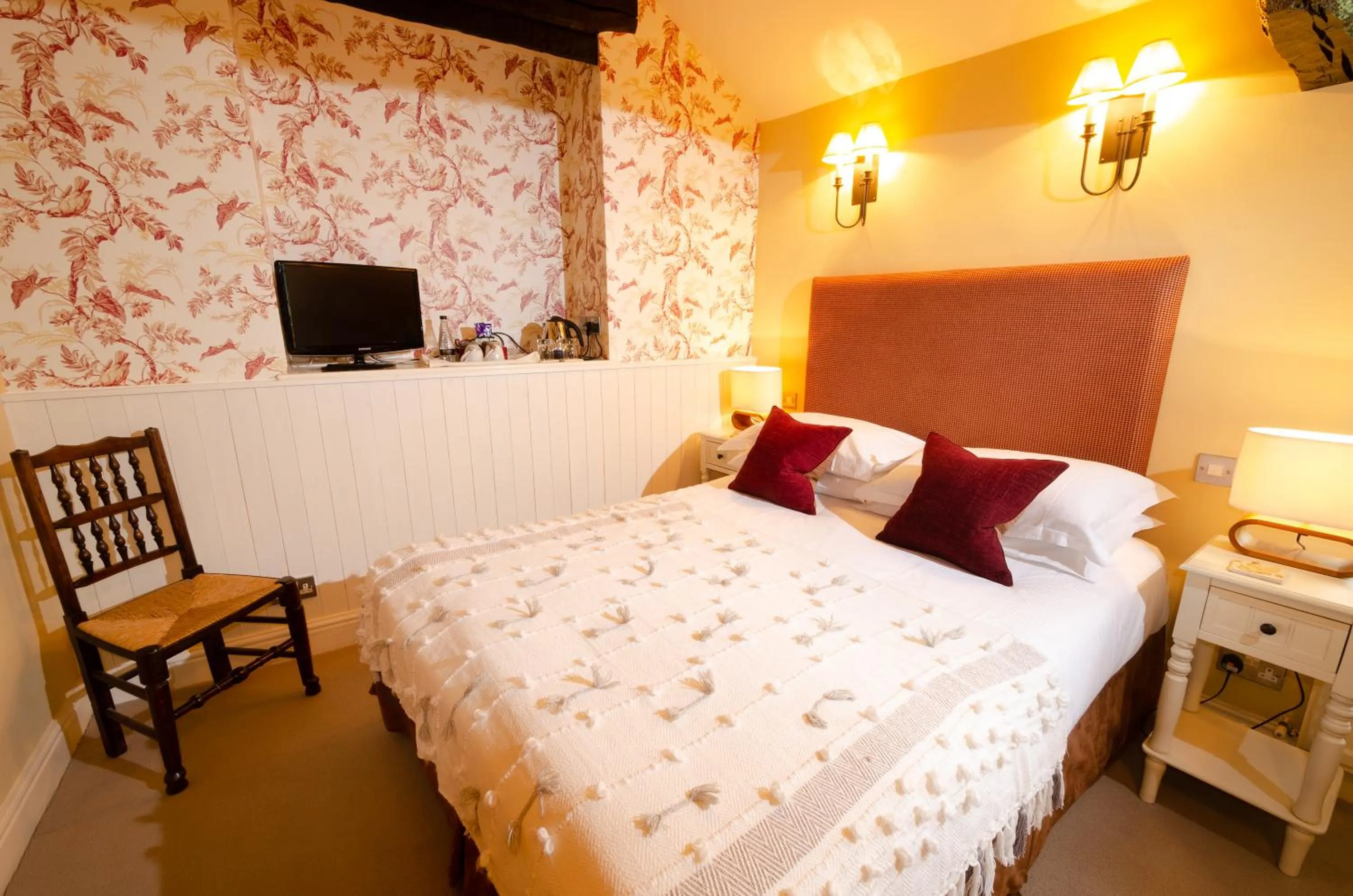 Bed in Eltermere Inn