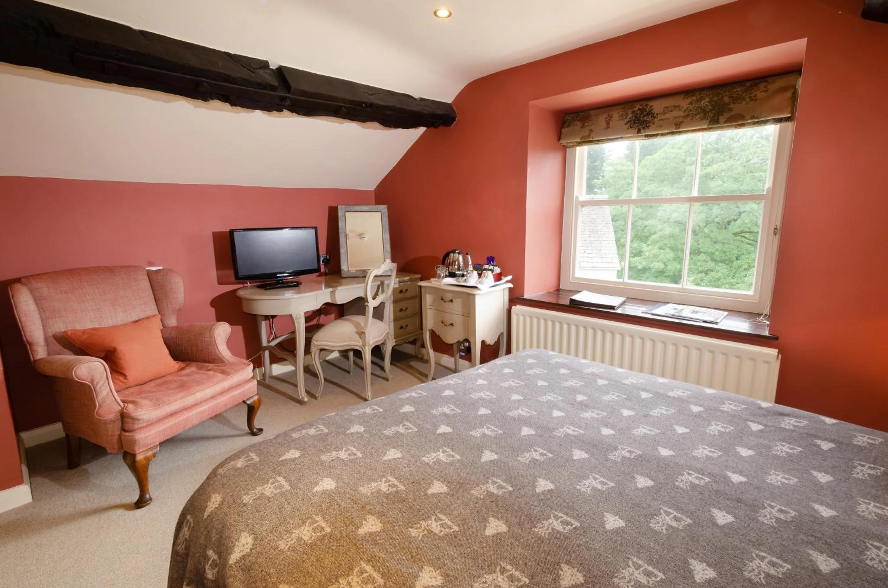 Bed in Eltermere Inn