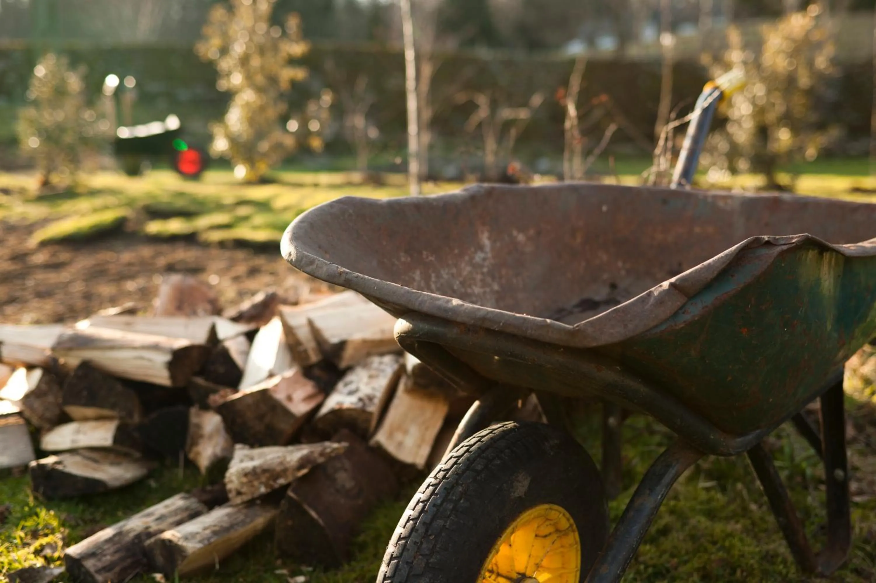 Logo/Certificate/Sign in Eltermere Inn