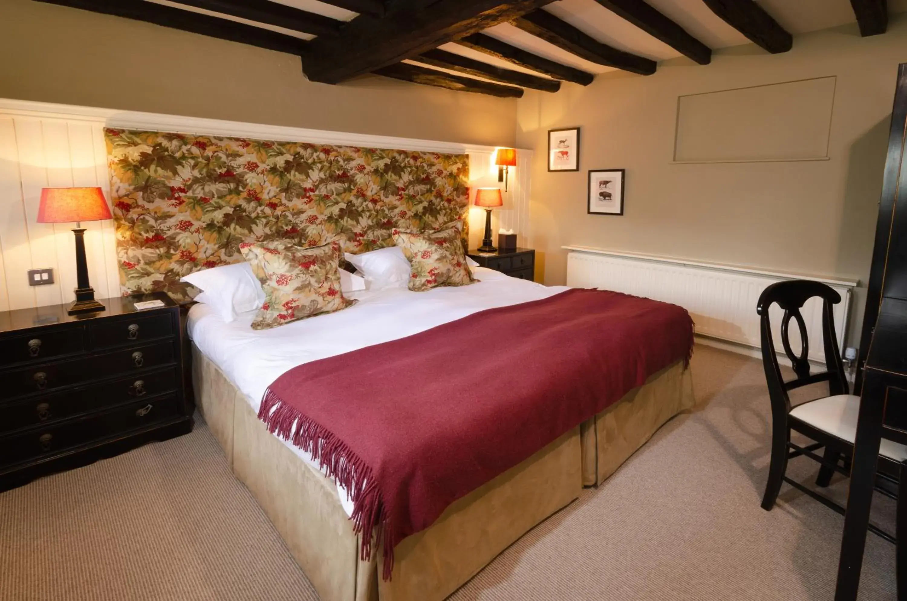 Deluxe Double Room in Eltermere Inn Deluxe Double Room in Eltermere Inn