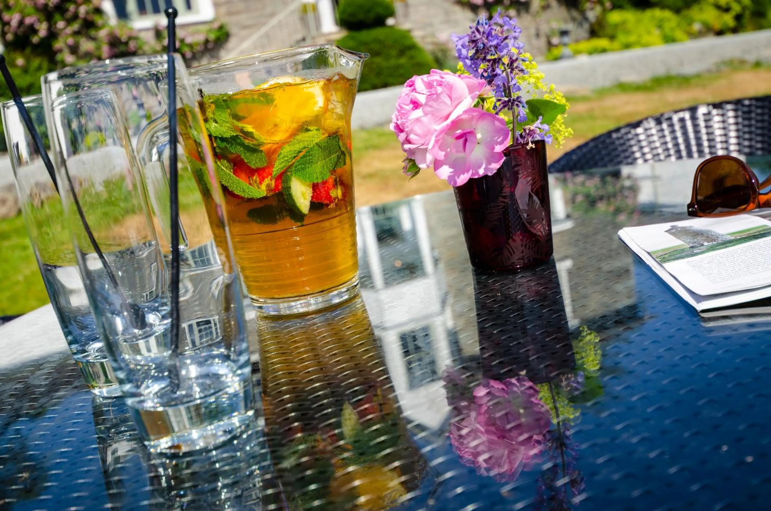 Garden view in Eltermere Inn