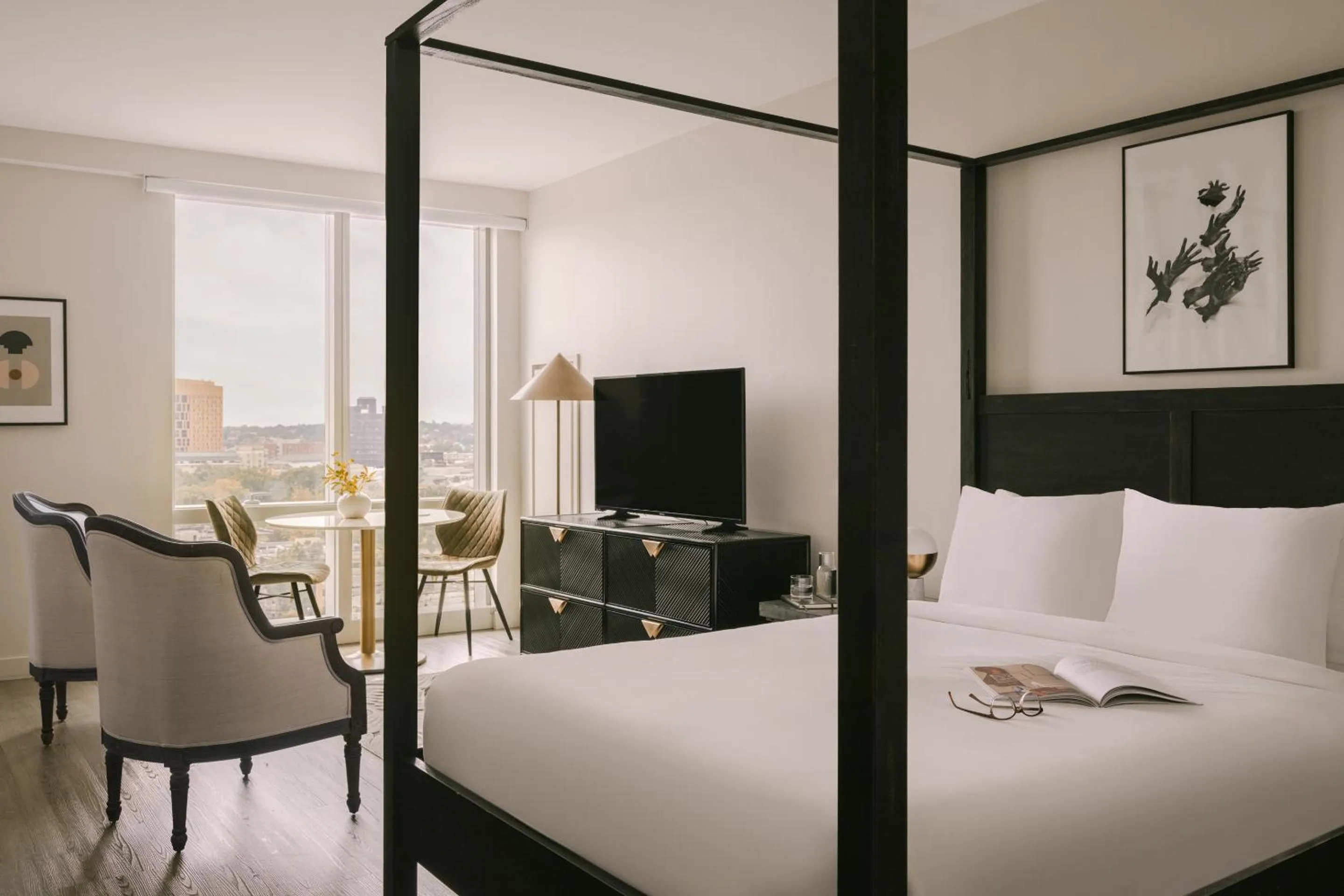 Queen Studio - Disability Access in Sonder by Marriott Bonvoy Pierce Boston Apartments Fenway