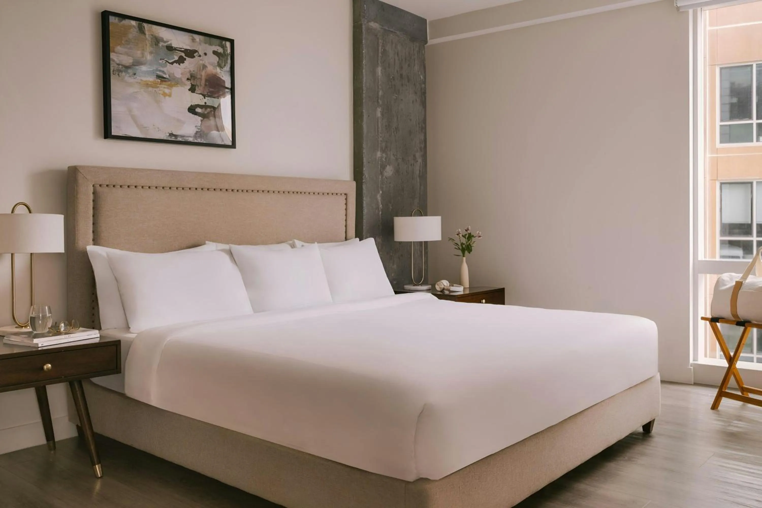 Bedroom, Bed in Sonder by Marriott Bonvoy Pierce Boston Apartments Fenway