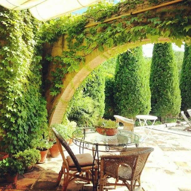Patio in Hotel La Posada de Lalola