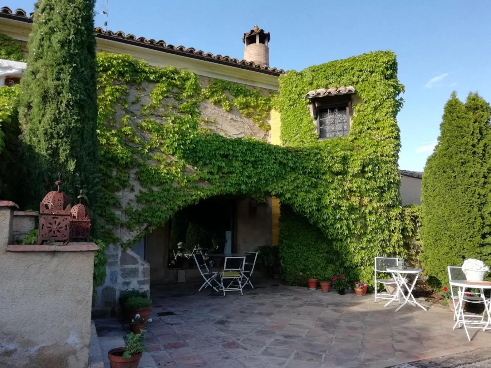 Property building in Hotel La Posada de Lalola