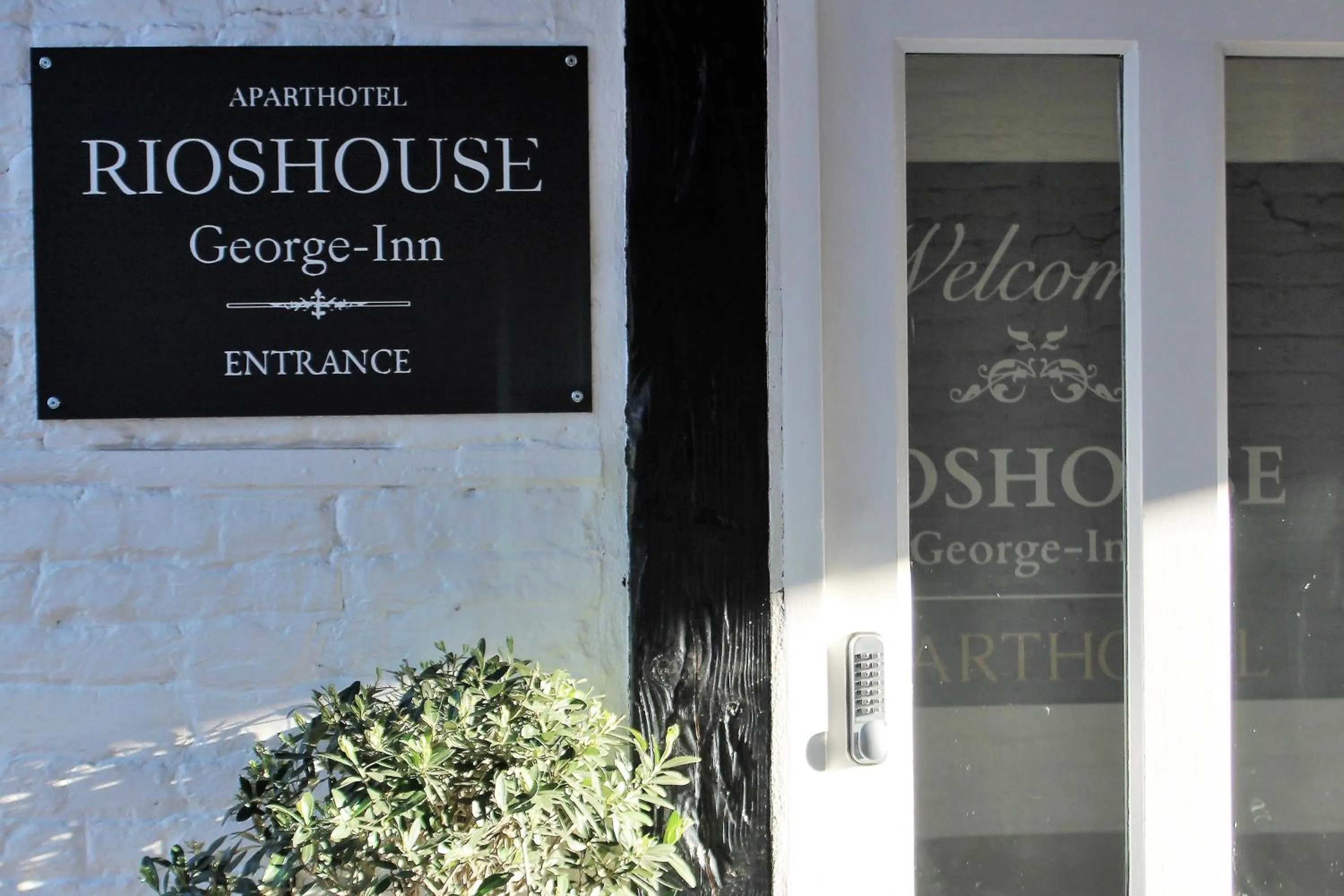 RIOSHOUSE George-Inn