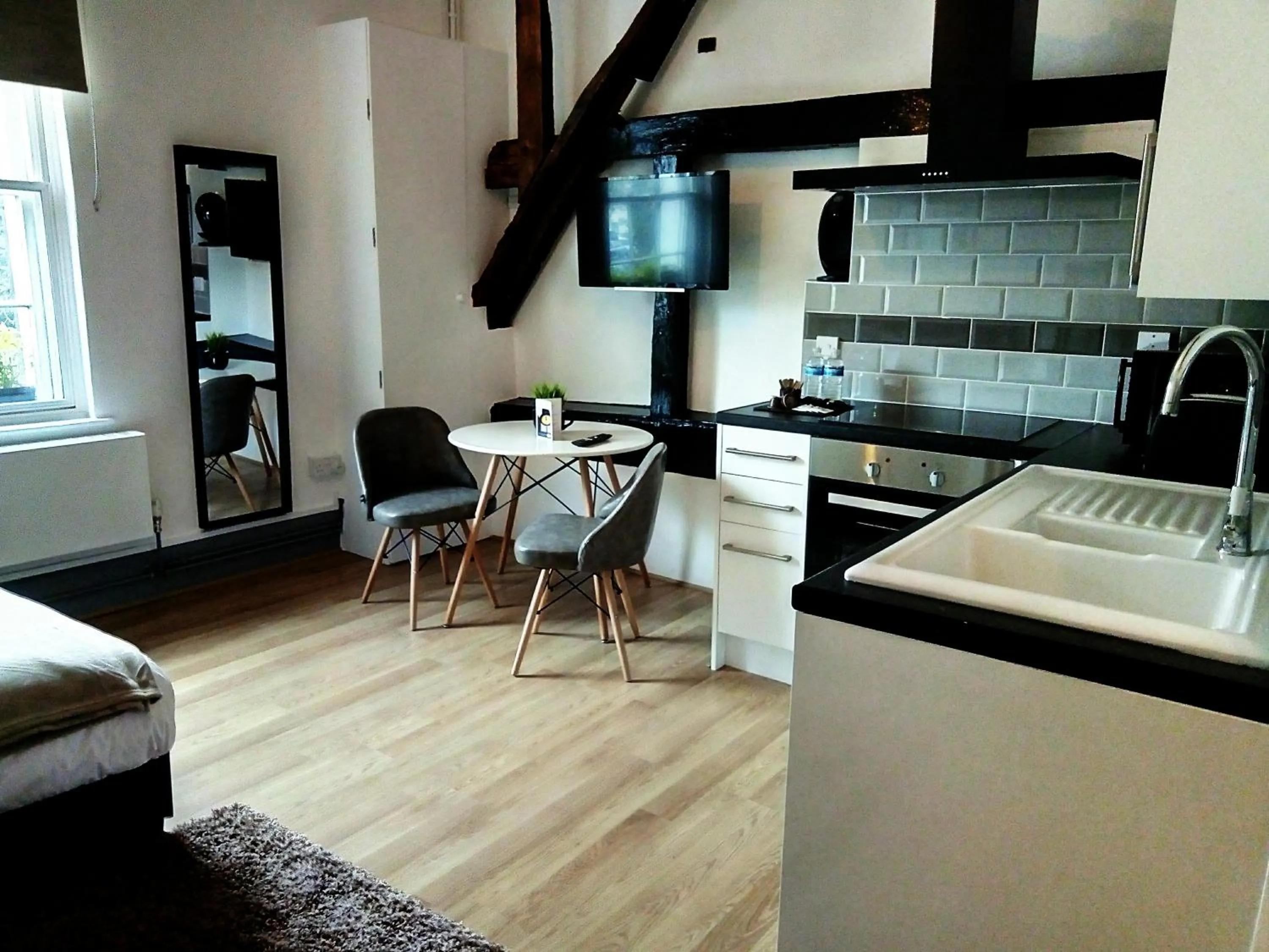 RIOSHOUSE George-Inn