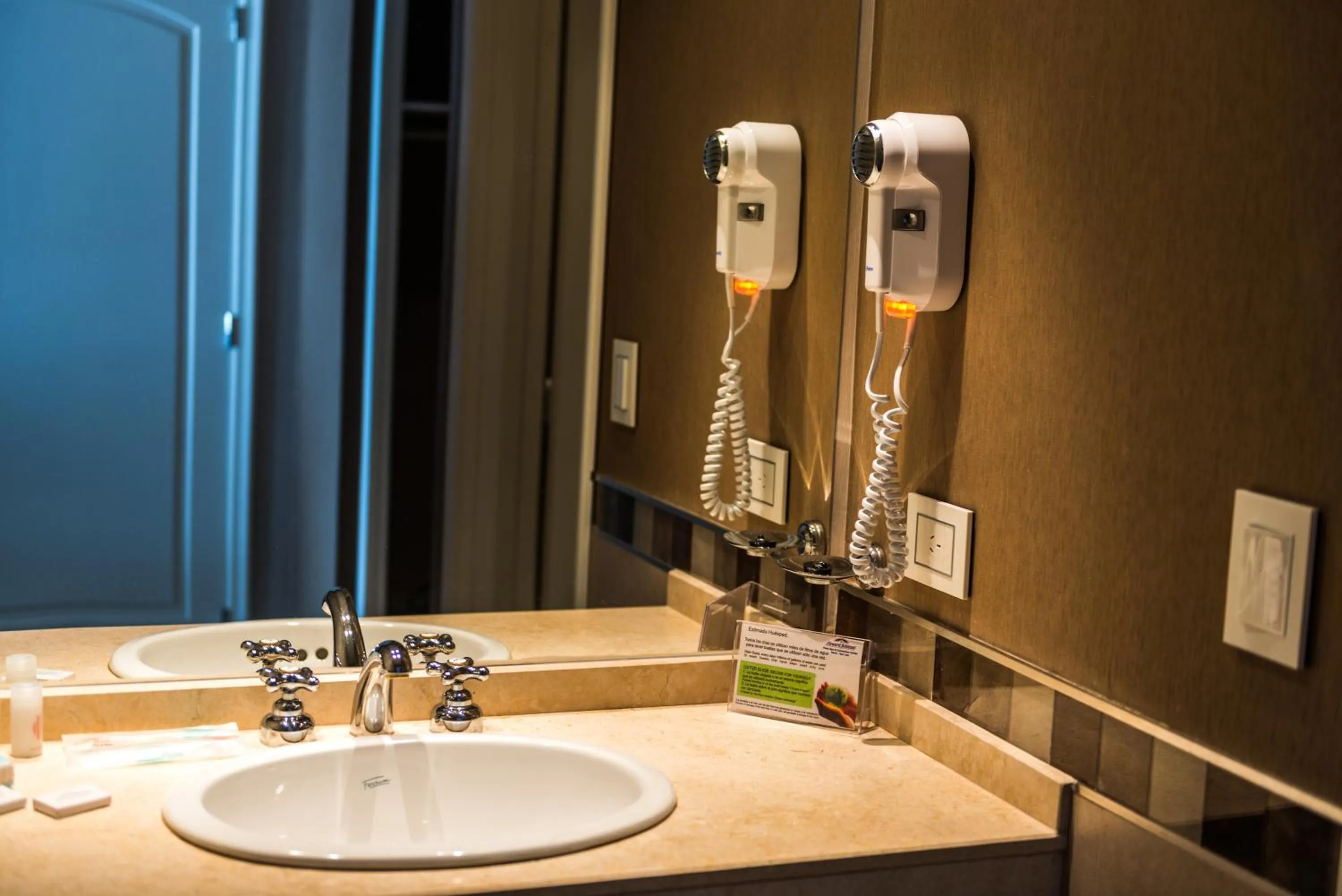 Bathroom in Howard Johnson Resort Spa & Convention Center