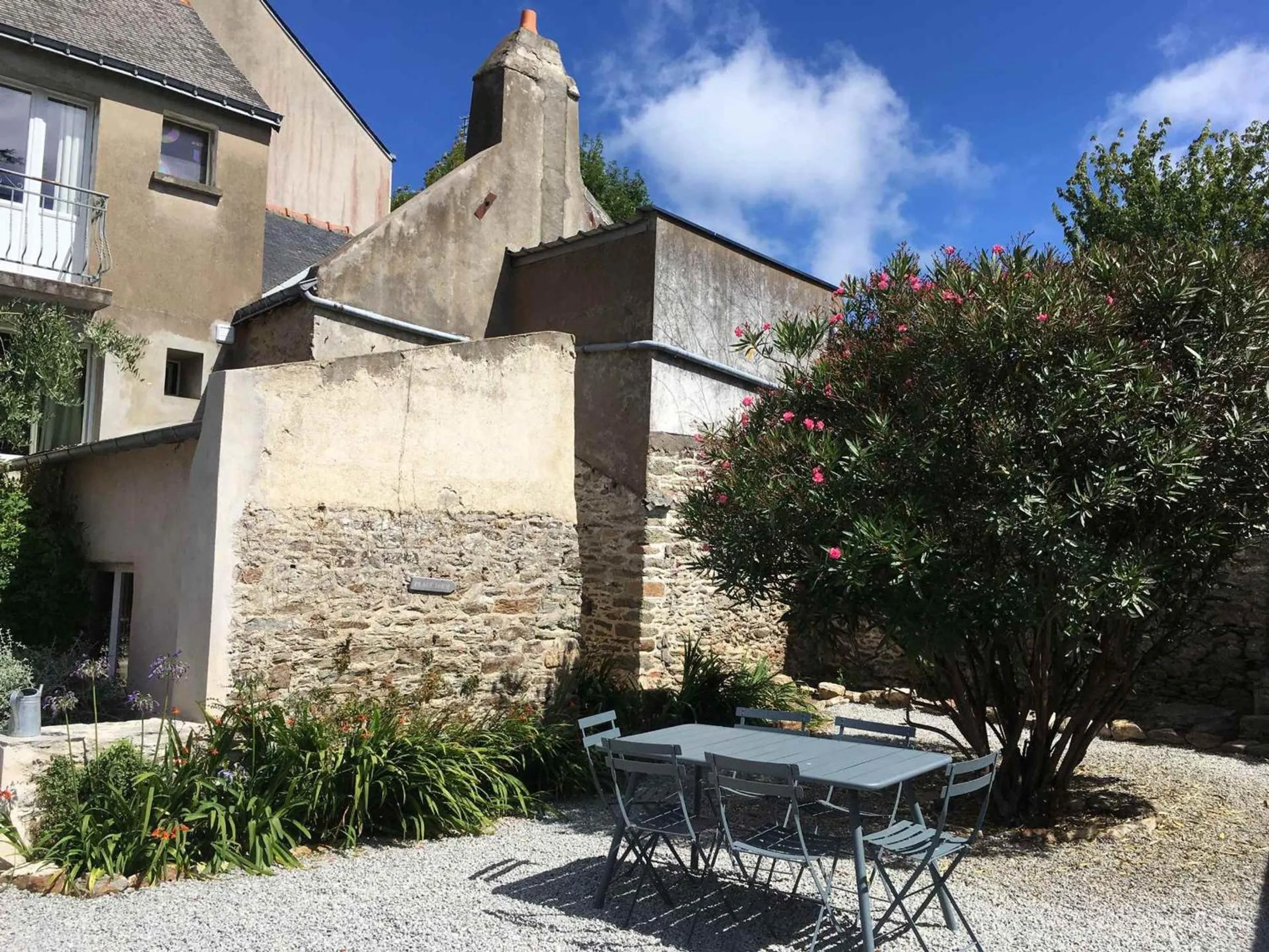 Maison calme avec jardin au centre de Le Palais, proche plage - FR-1-418-77