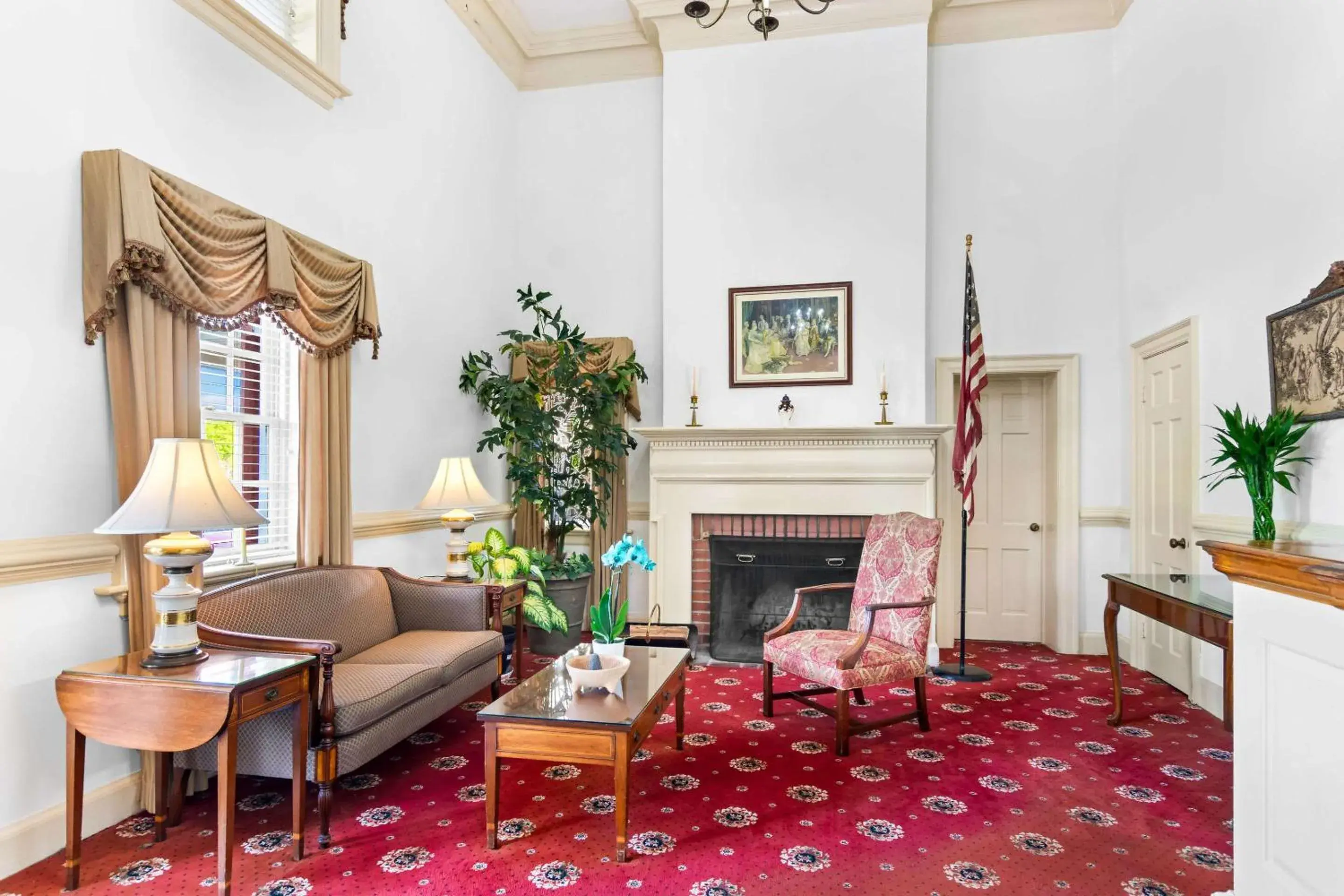 Lobby or reception in Rodeway Inn Historic Lobby or reception in Rodeway Inn Historic