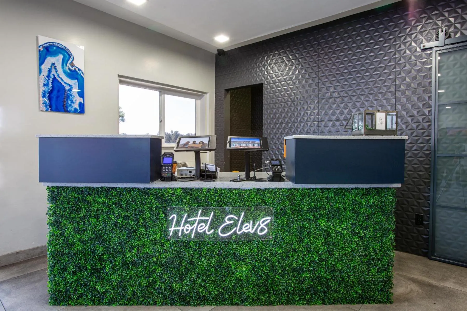 Lobby or reception in Hotel Elev8 Flagstaff, Trademark Collection by Wyndham