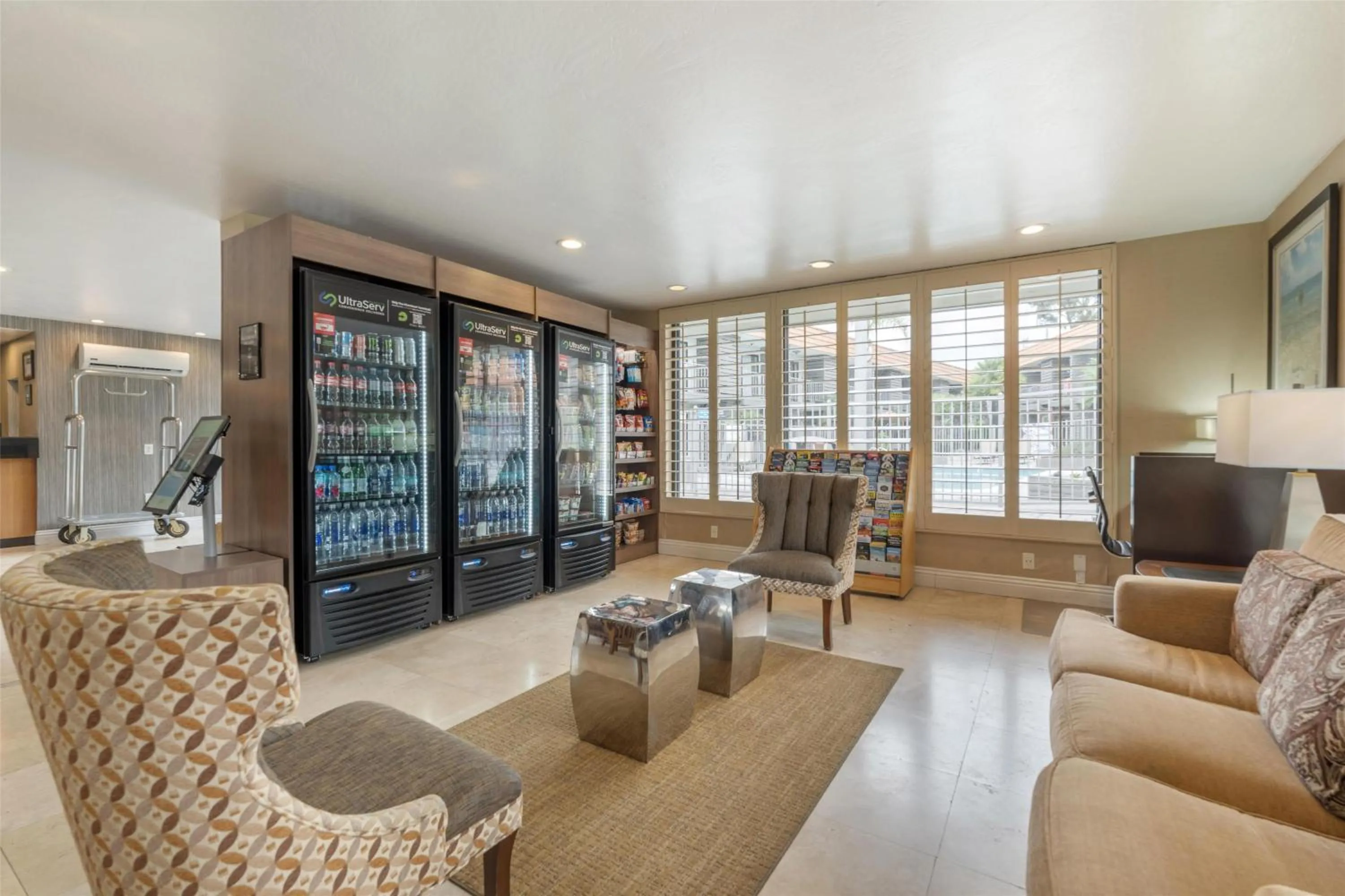 Lobby or reception in Best Western Oceanside Inn
