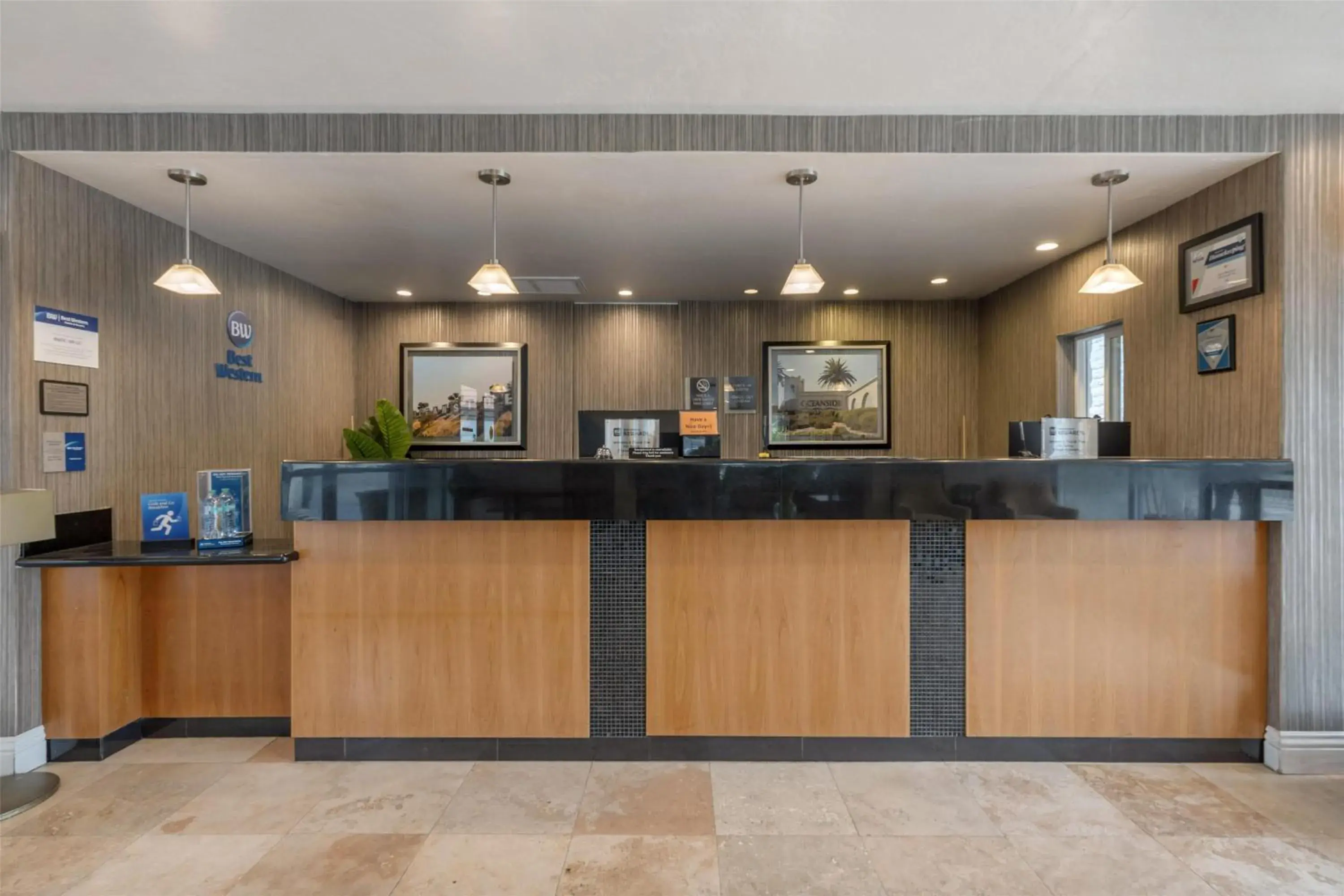 Lobby or reception in Best Western Oceanside Inn Lobby or reception in Best Western Oceanside Inn