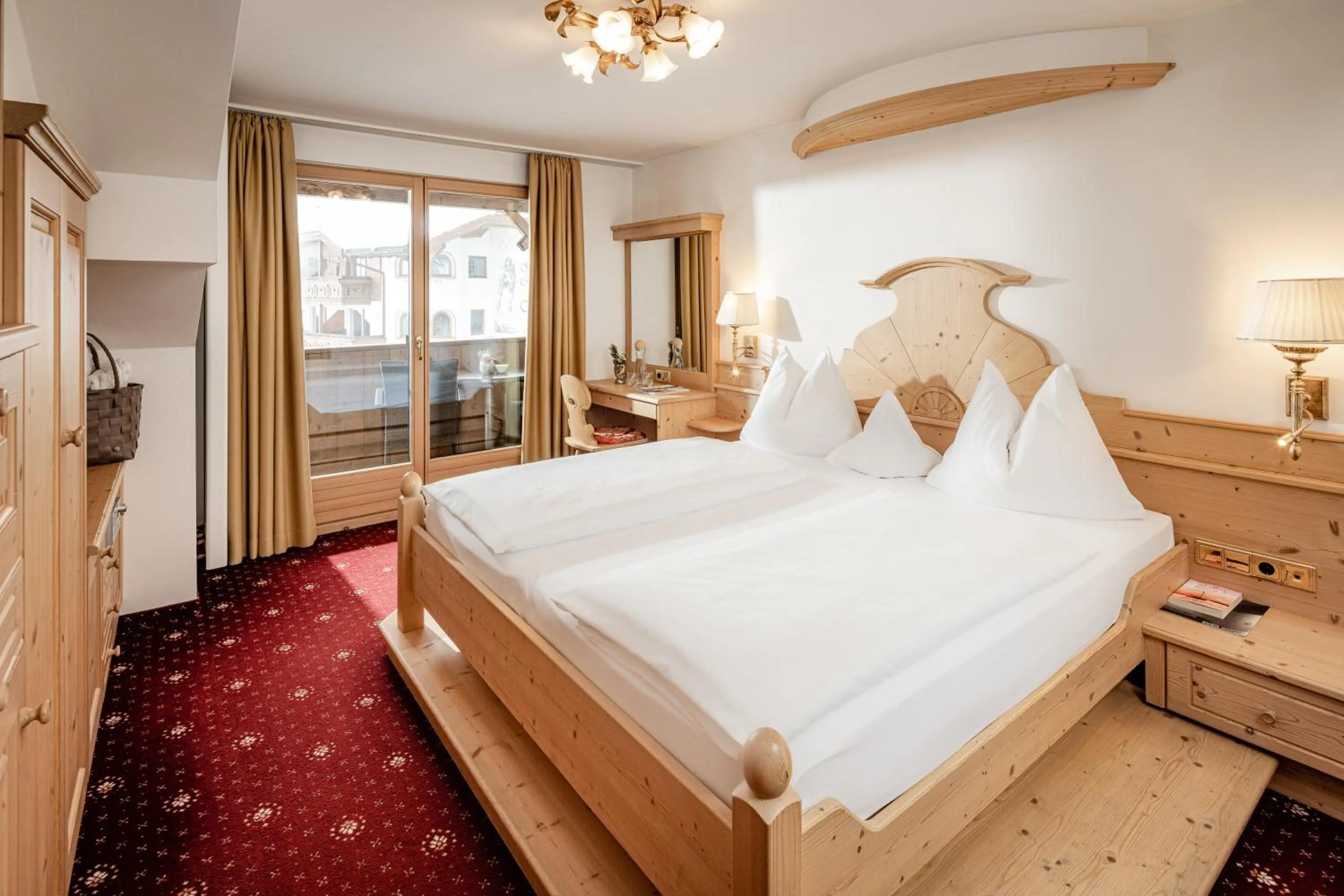 Bed in Romantik & Family Hotel Gardenia***S