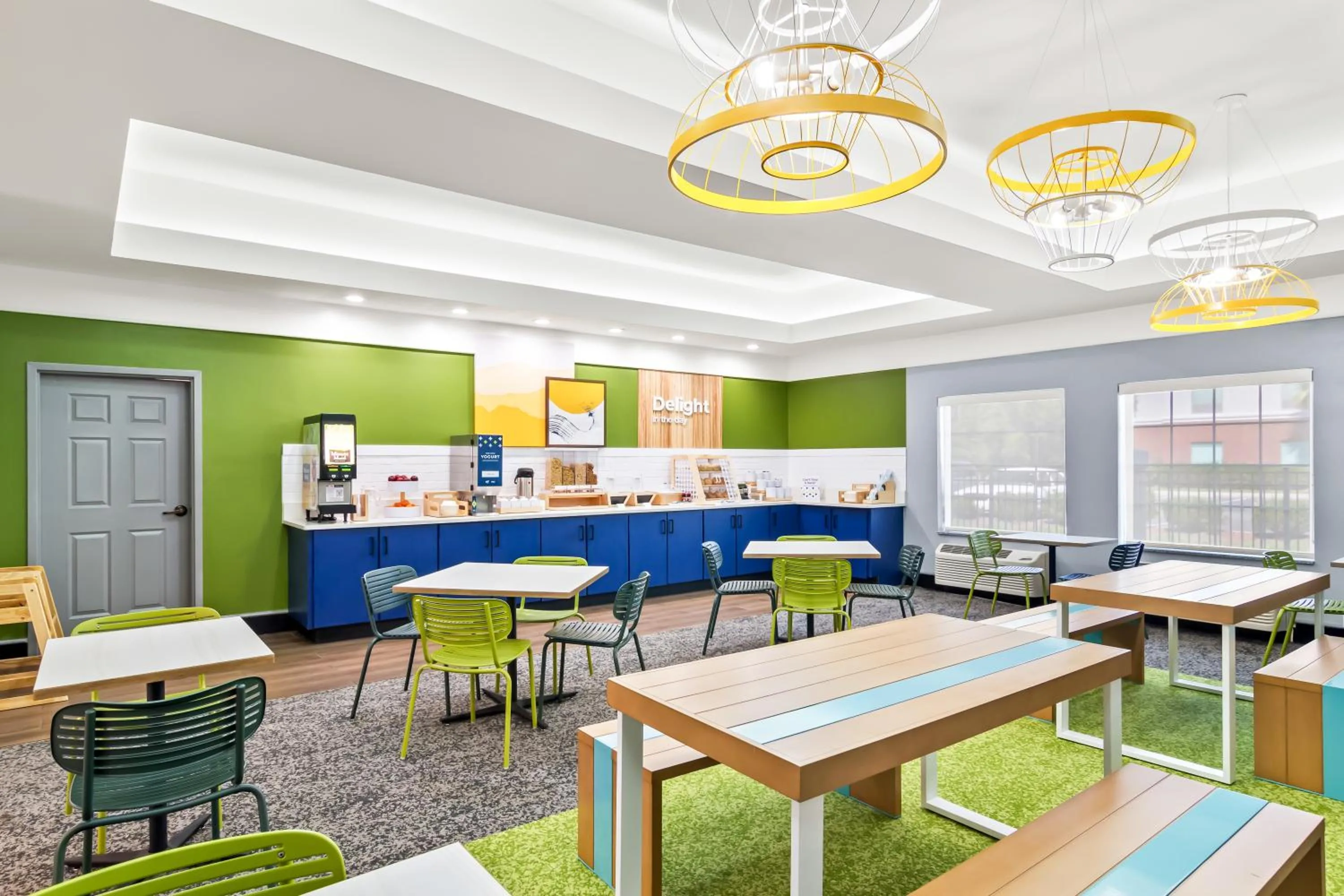 Breakfast in Spark by Hilton Kingsland