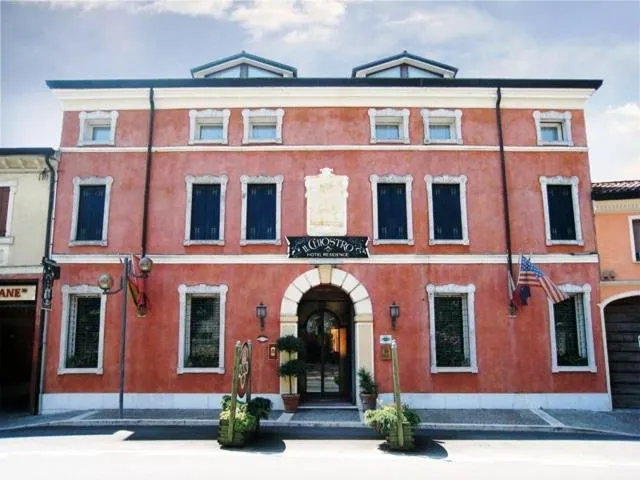 Property building in Hotel Il Chiostro