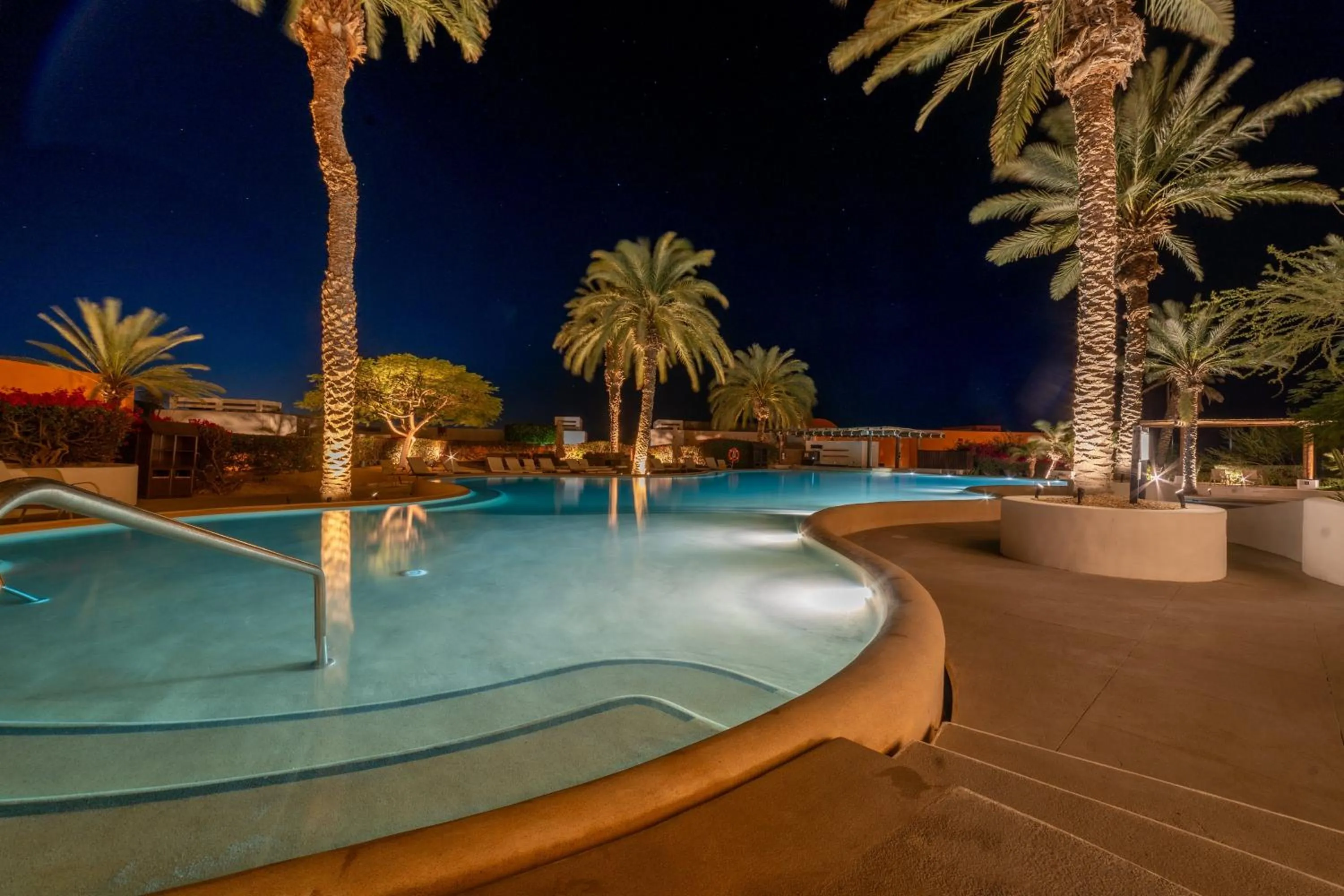 Swimming pool in Hotel Indigo La Paz Puerta Cortes by IHG