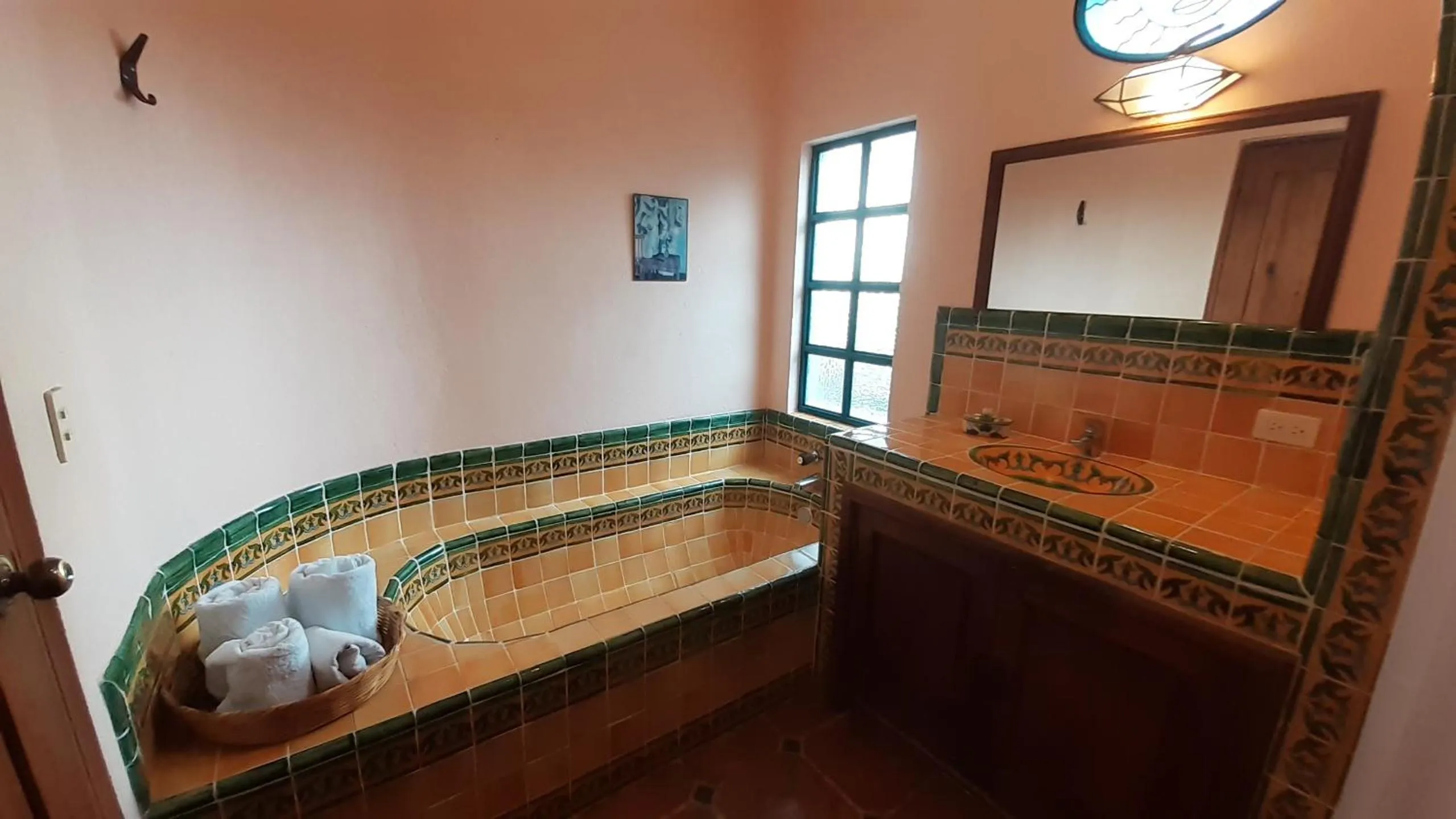 Shower in Casa Frida B&B