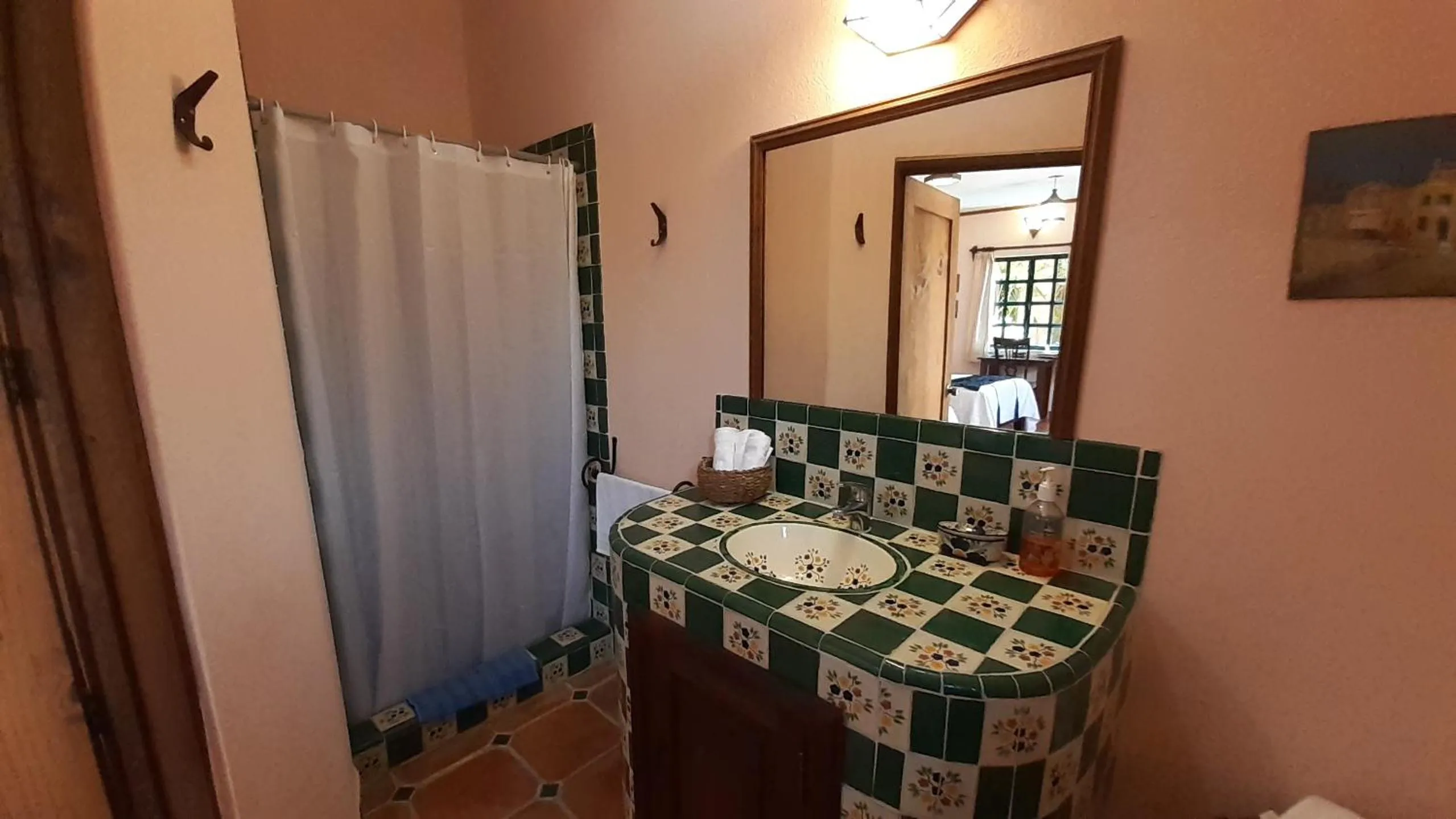 Bathroom in Casa Frida B&B