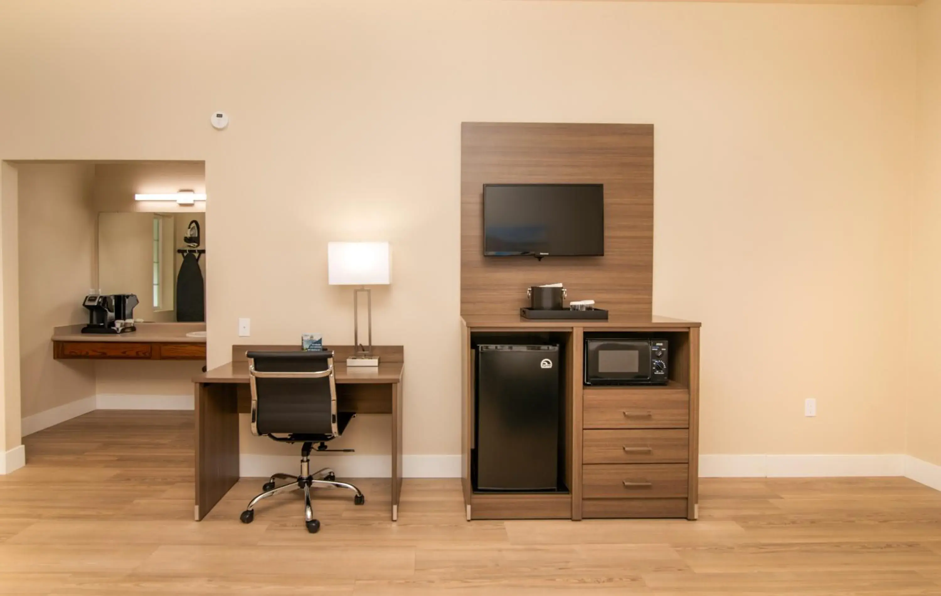 Queen Room with Two Queen Beds in Westhaven Inn Pollock Pines Camino Queen Room with Two Queen Beds in Westhaven Inn Pollock Pines Camino