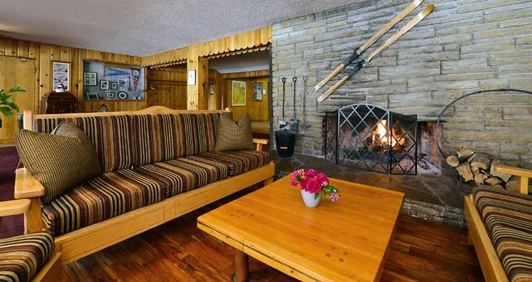 Lobby or reception in Alta Peruvian Lodge