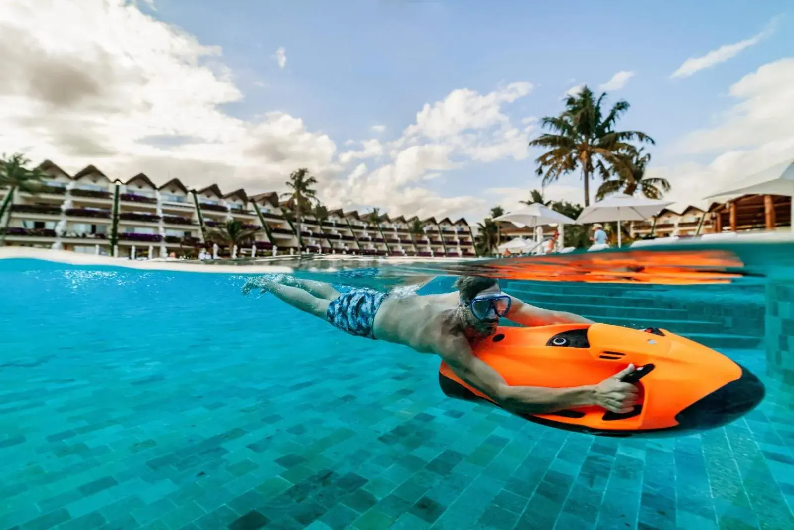 Swimming pool in Grand Velas Riviera Maya - All Inclusive Swimming pool in Grand Velas Riviera Maya - All Inclusive